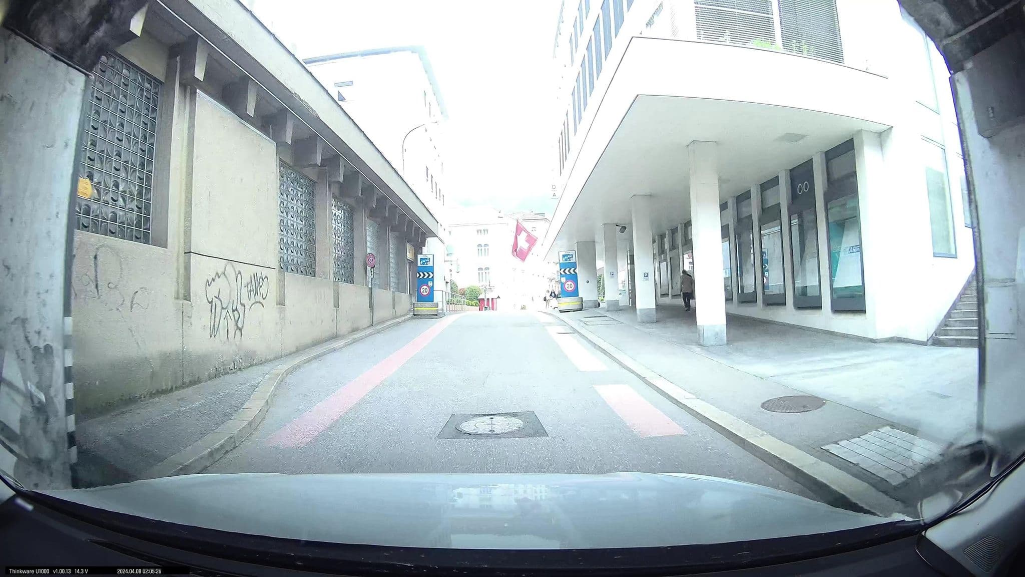 Street view near Mövenpick Hotel Touring, Chiasso — © maxim752 (CC BY-SA · Mapillary)