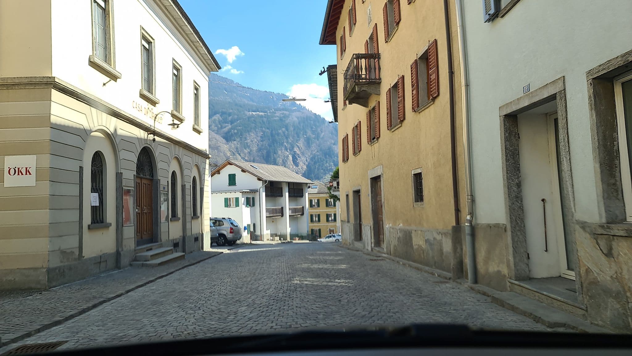 Street view near Ca Di Sopra Bed&Breakfast, Mesocco — © alexanderar (CC BY-SA · Mapillary)