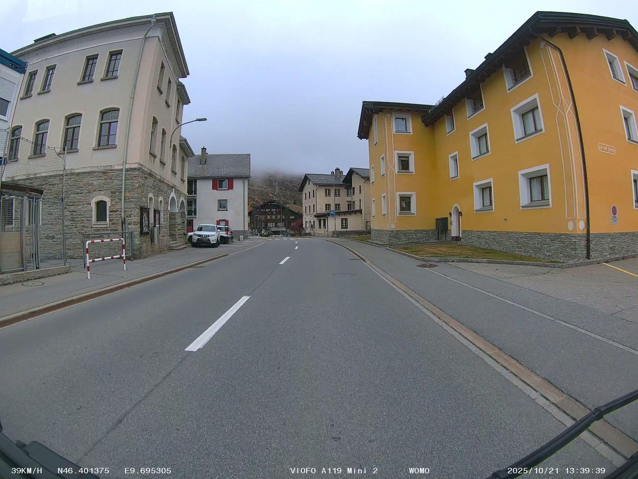 Street view near Budget Hotel Longhin at Maloja Palace, St. Moritz — © soulcover (CC BY-SA · Mapillary)