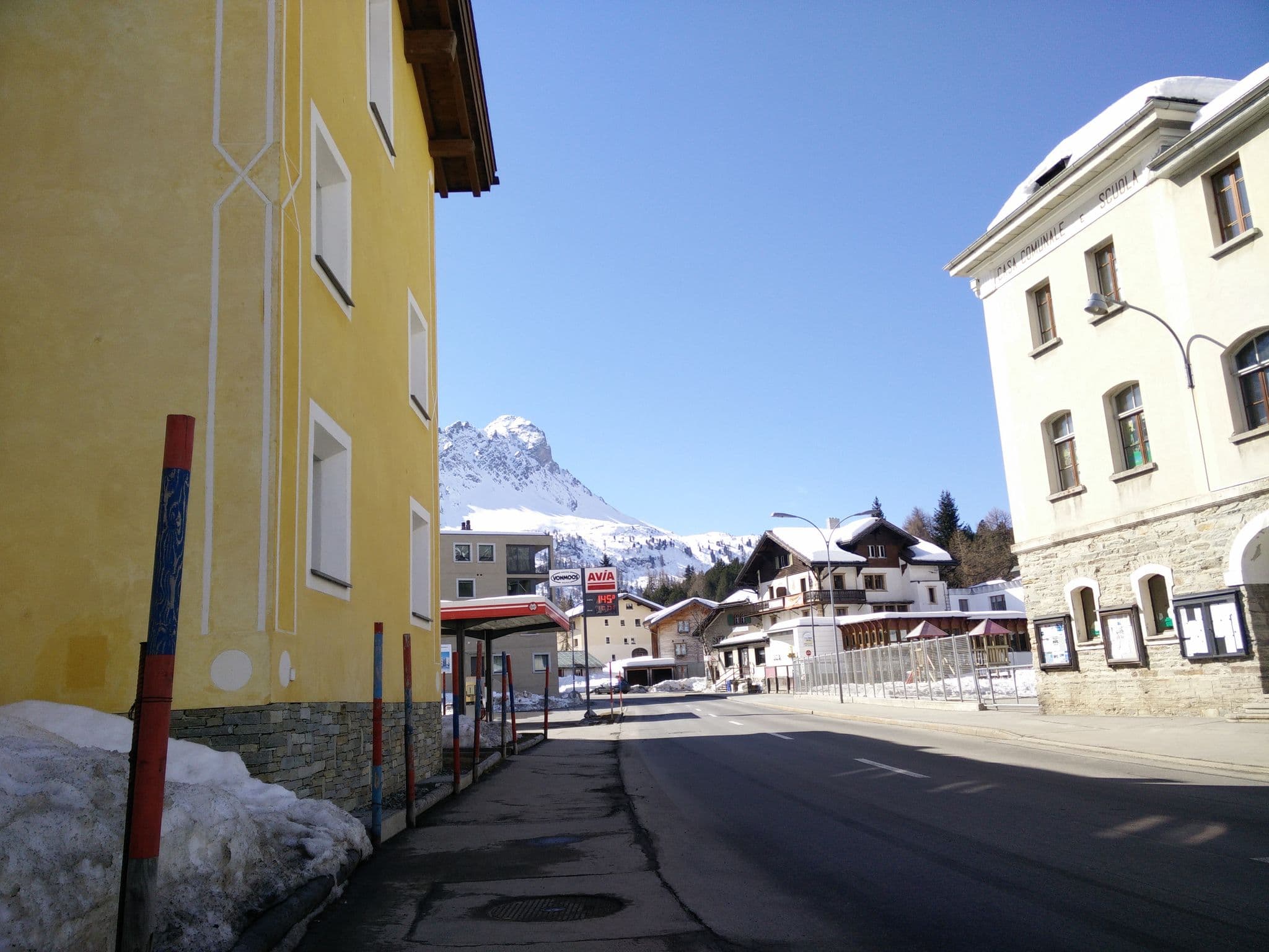 Street view near Chesa Alpina, Maloja, St. Moritz — © eliasp (CC BY-SA · Mapillary)