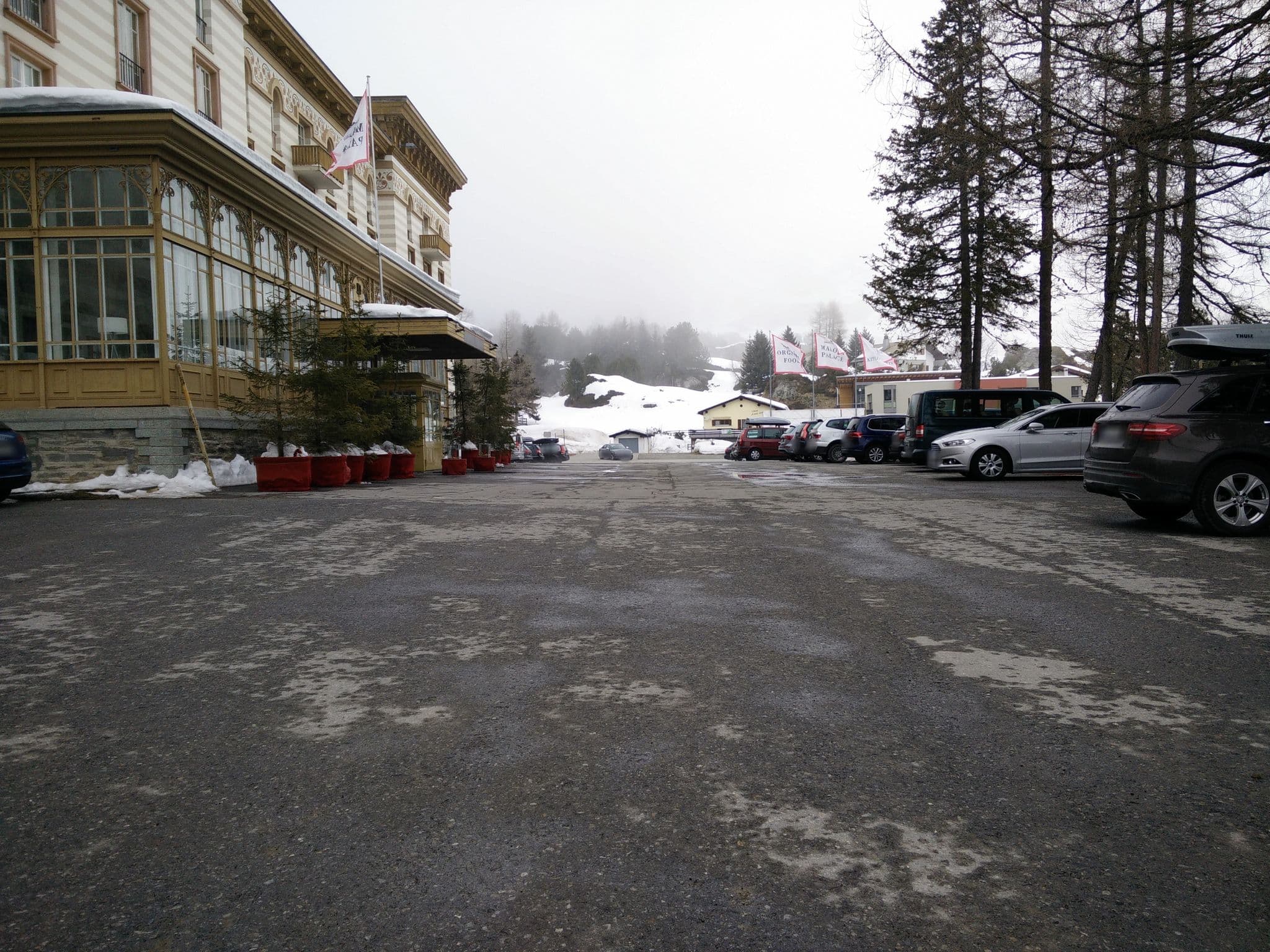 Street view near Maloja Palace Residence Engadin-St.Moritz, St. Moritz — © eliasp (CC BY-SA · Mapillary)