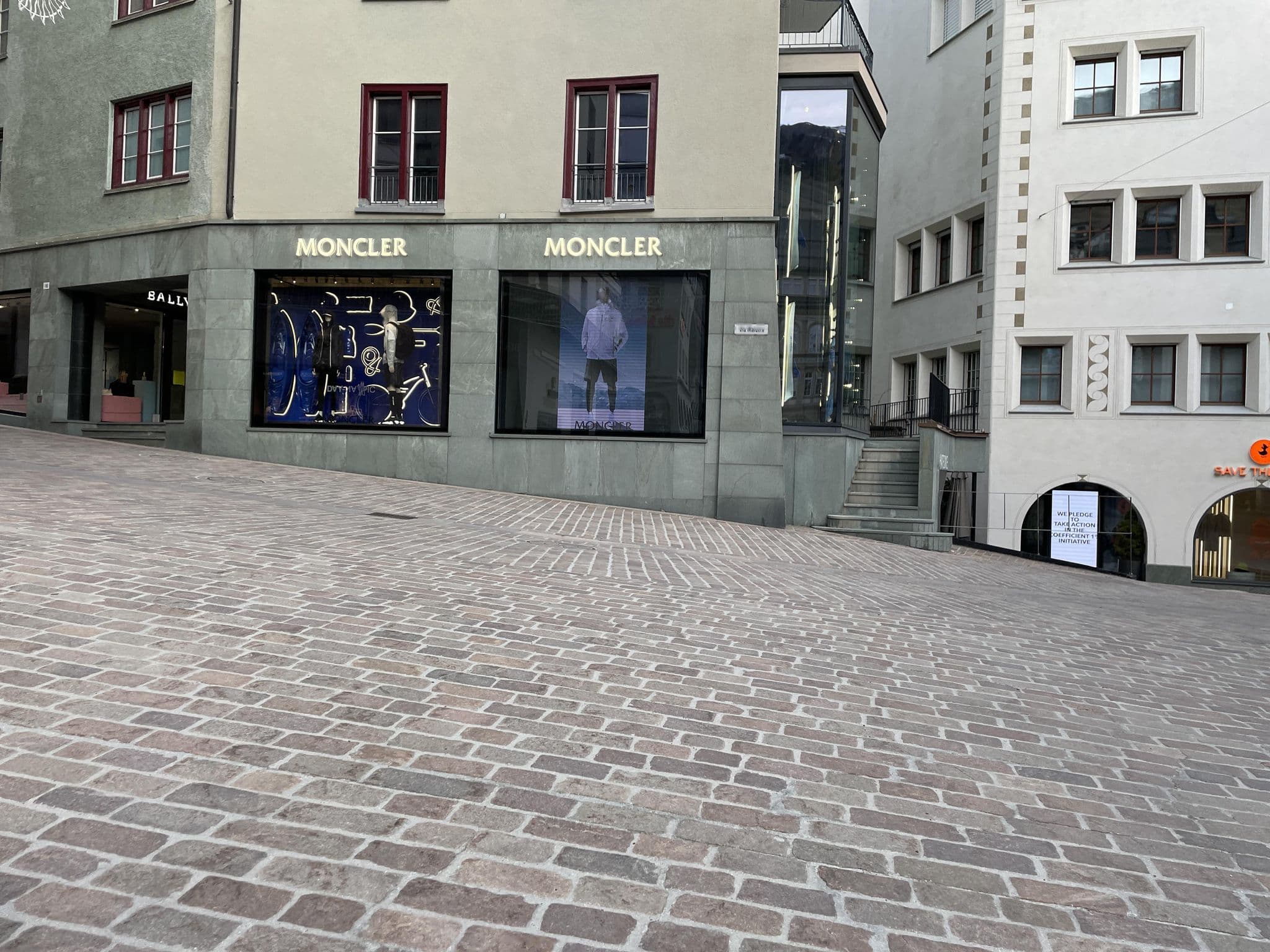 Street view near SPA Monopol St. Moritz, St. Moritz — © u001 (CC BY-SA · Mapillary)