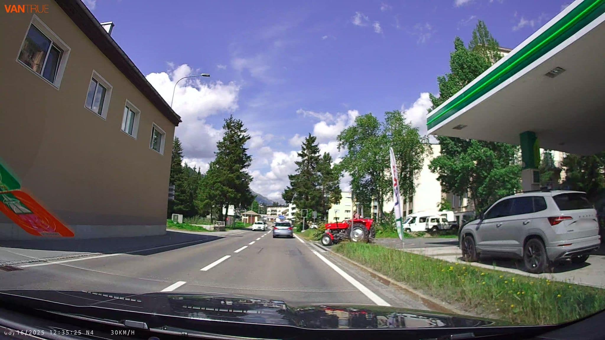 Street view near Ferienwohnung "Haus am Inn", St. Moritz — © fcignat (CC BY-SA · Mapillary)