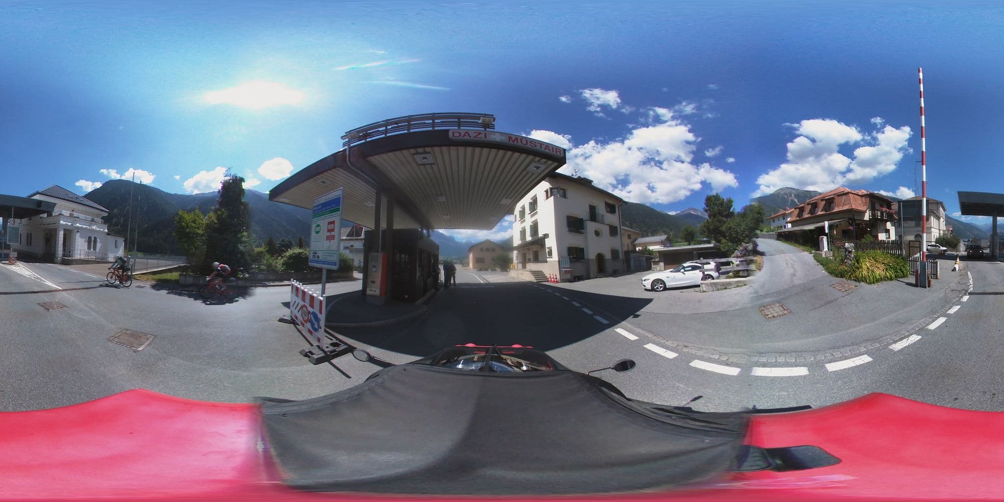 Street view near Confine I/CH - Valico di Tubre, Scuol — © beat (CC BY-SA · Mapillary)