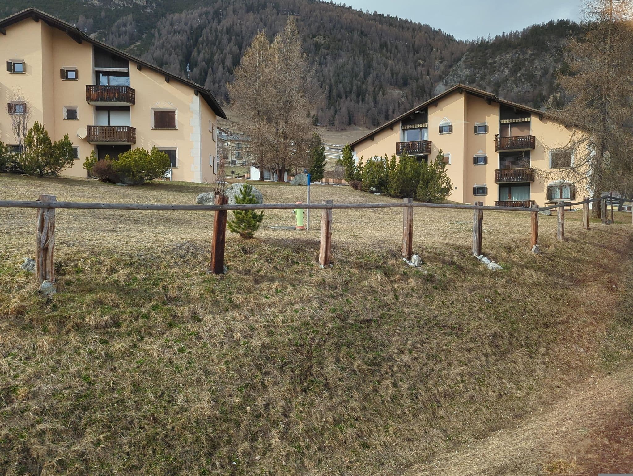 Street view near Bellavista, Zuoz — © oeschinen (CC BY-SA · Mapillary)