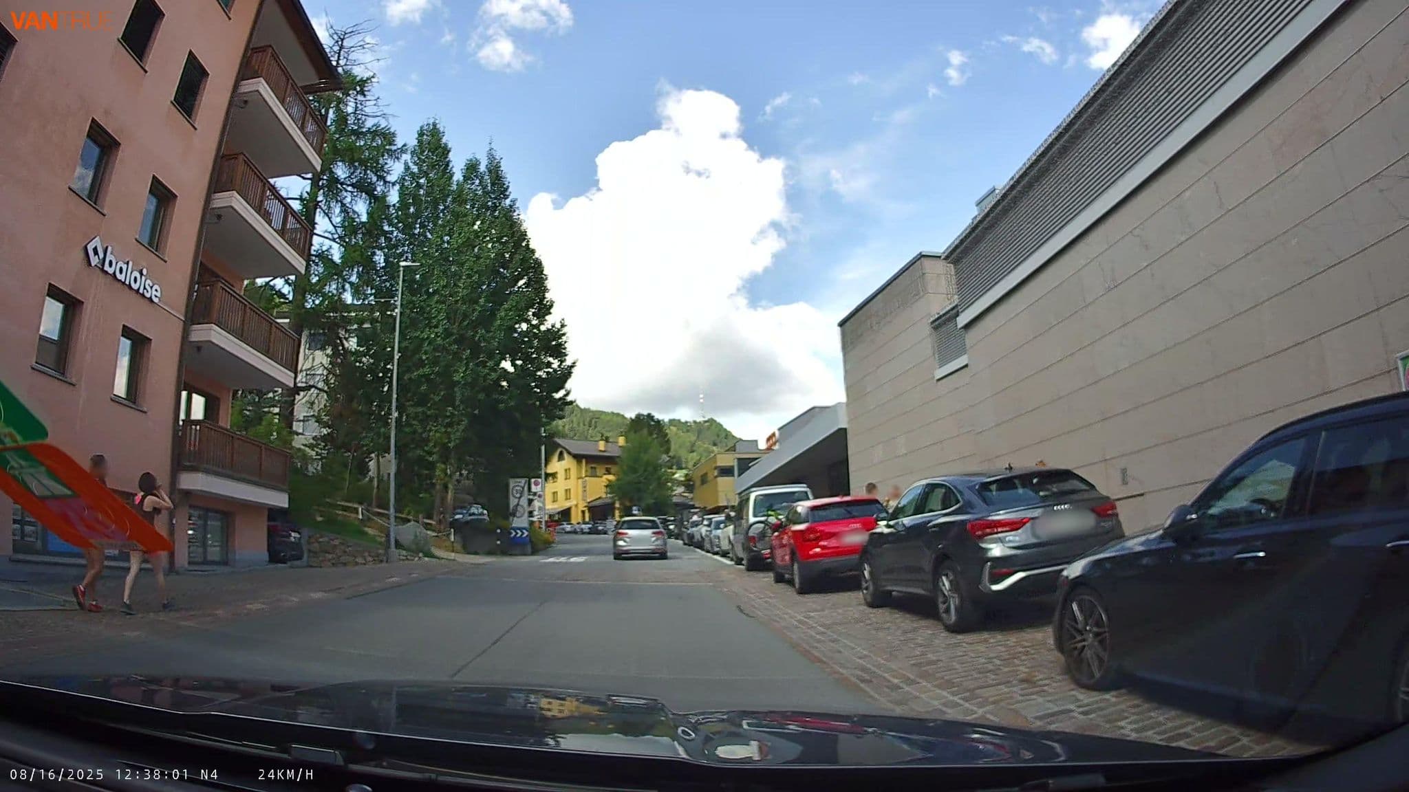 Street view near Chesa Sur Ova, St. Moritz — © fcignat (CC BY-SA · Mapillary)