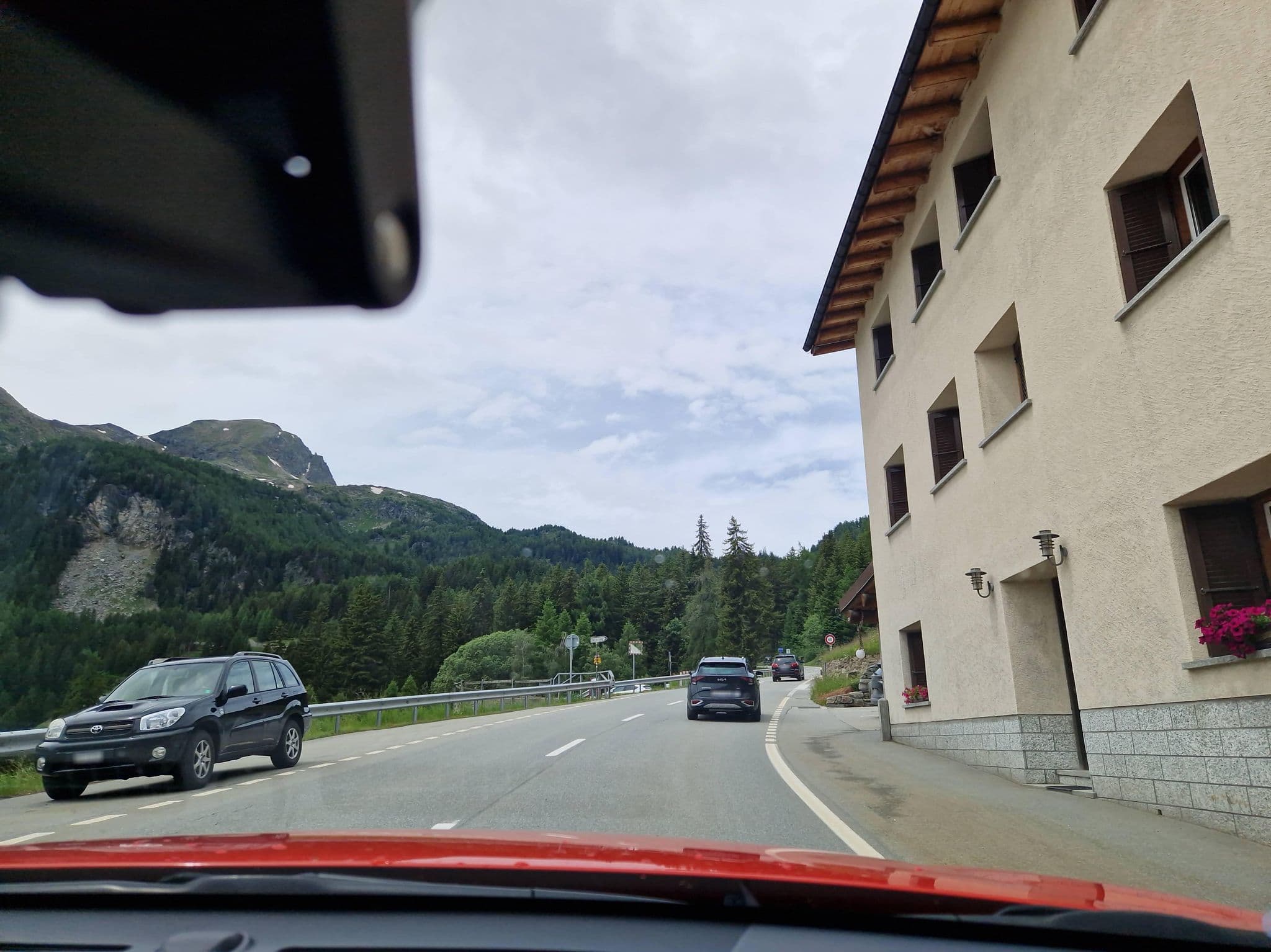 Street view near Sfazù Bar Ristorante, Poschiavo — © mcliquid (CC BY-SA · Mapillary)