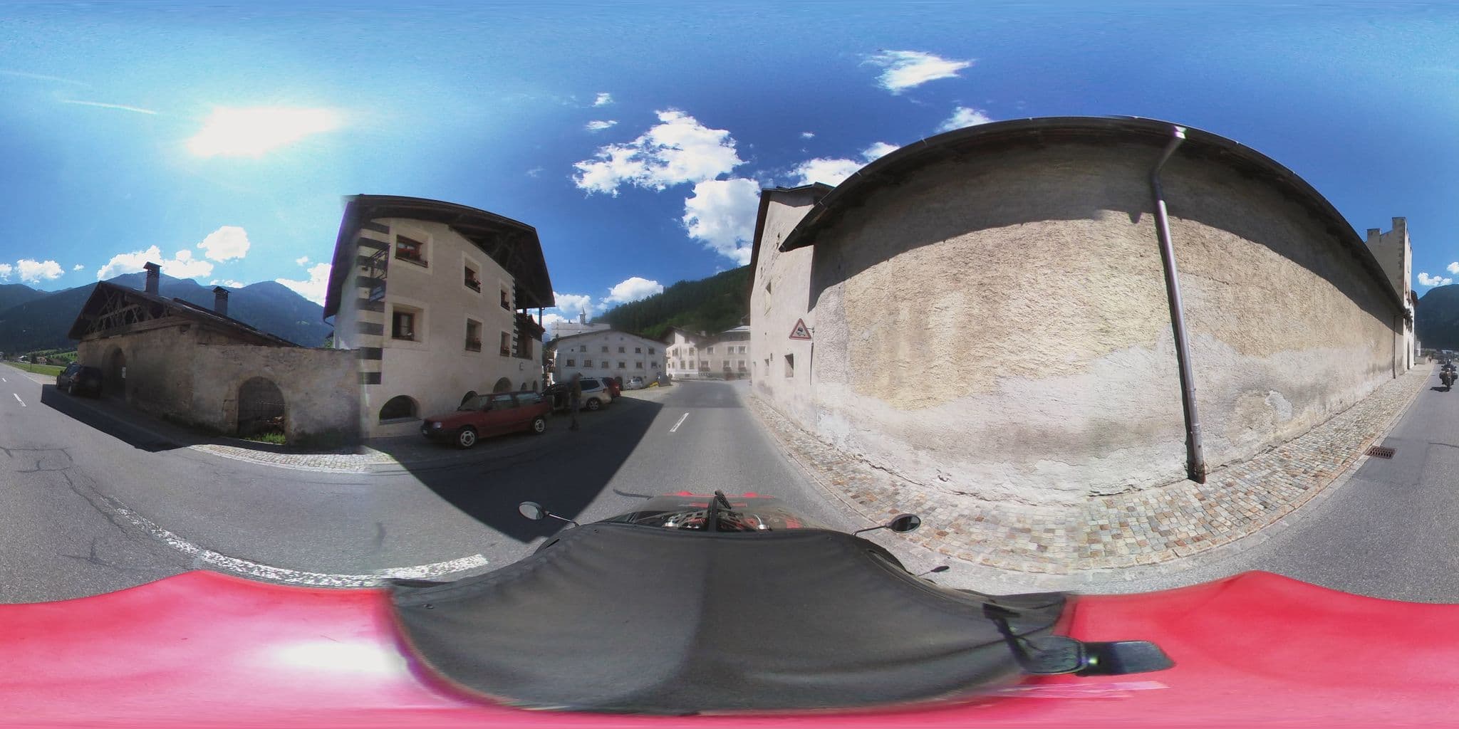 Street view near Hotel Chasa Chalavaina, Scuol — © beat (CC BY-SA · Mapillary)