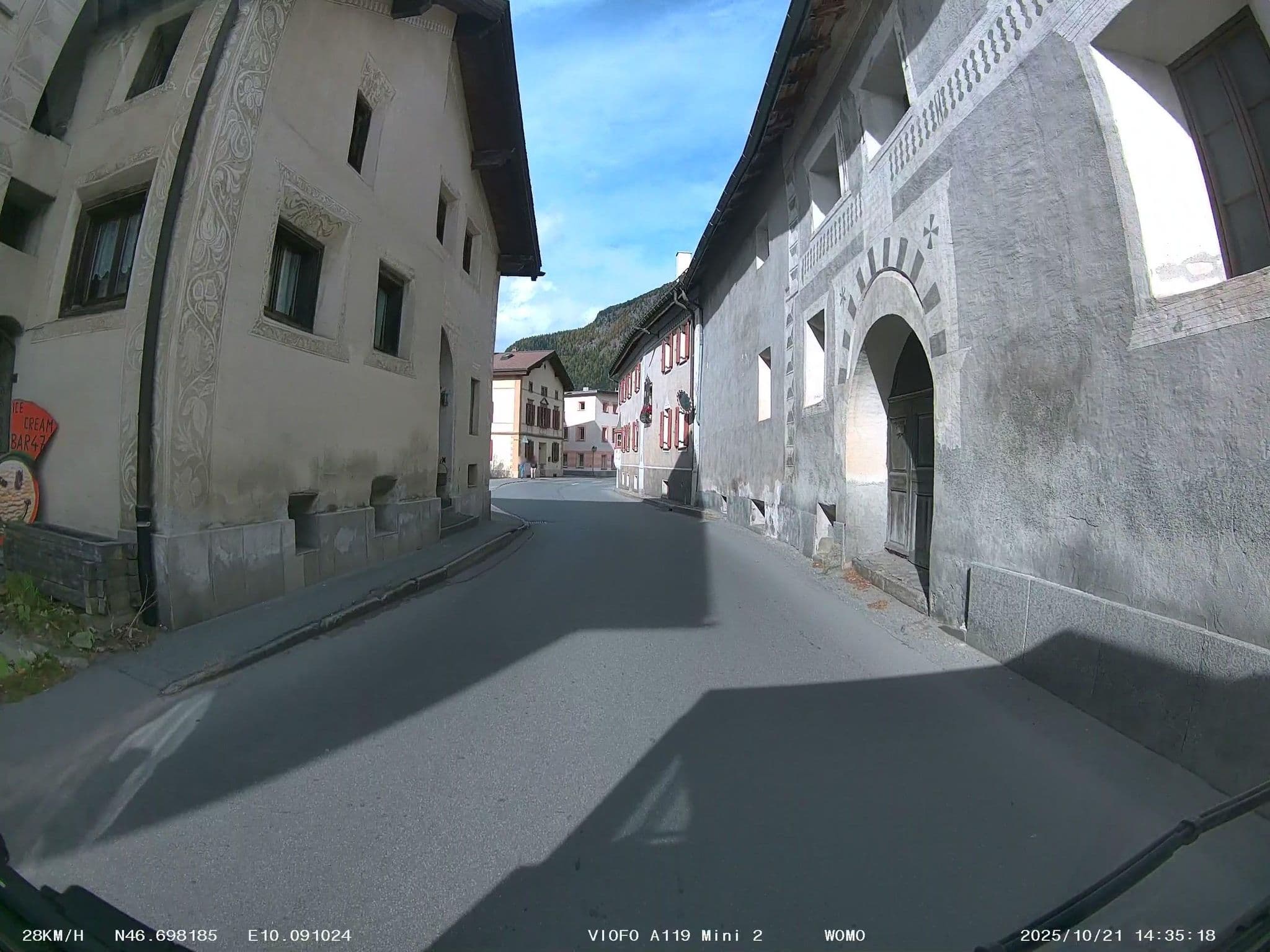 Street view near Chasa Röven 25, Zernez — © soulcover (CC BY-SA · Mapillary)