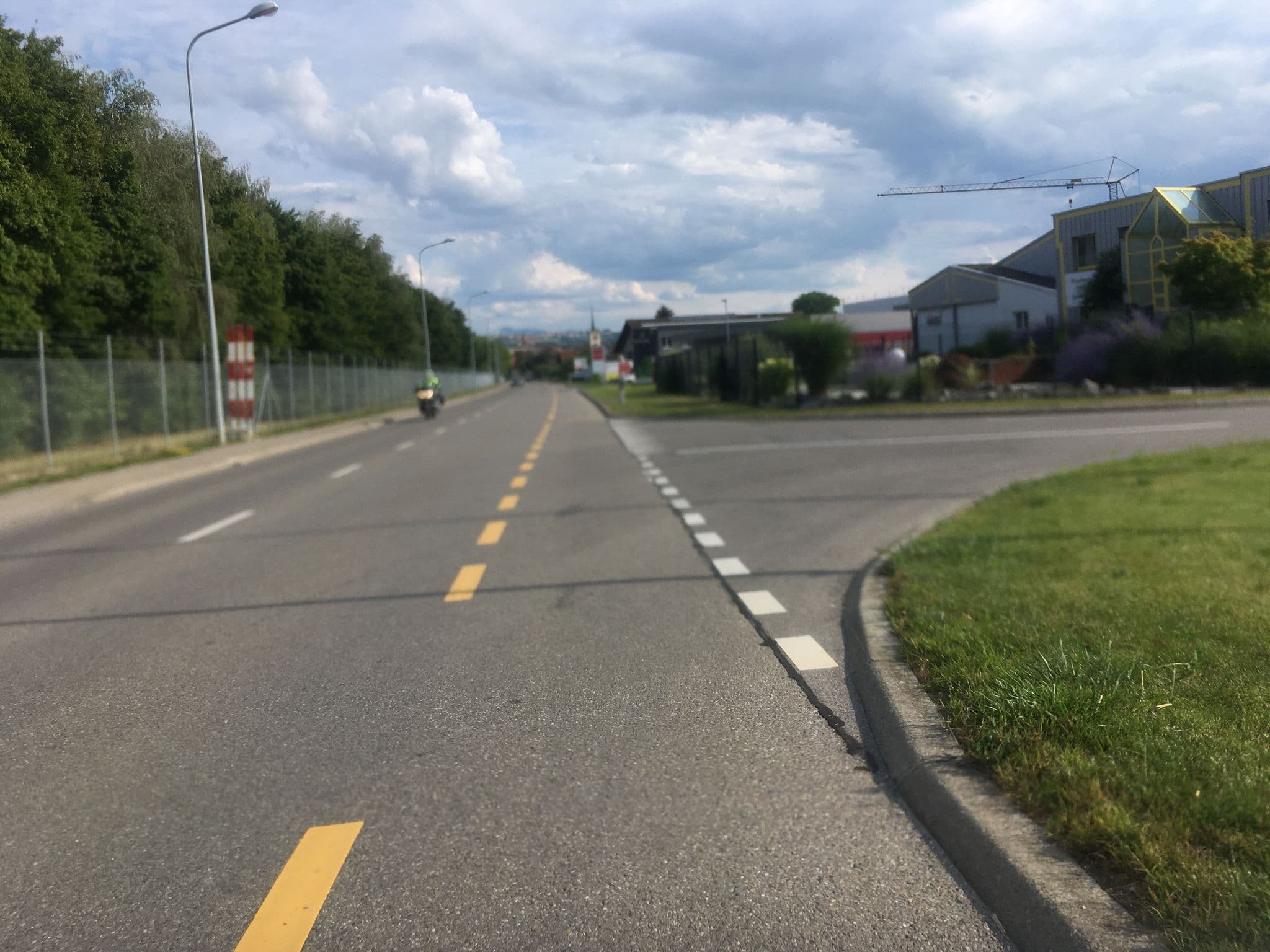 Street view near Michel Kolly, Payerne — © beat (CC BY-SA · Mapillary)