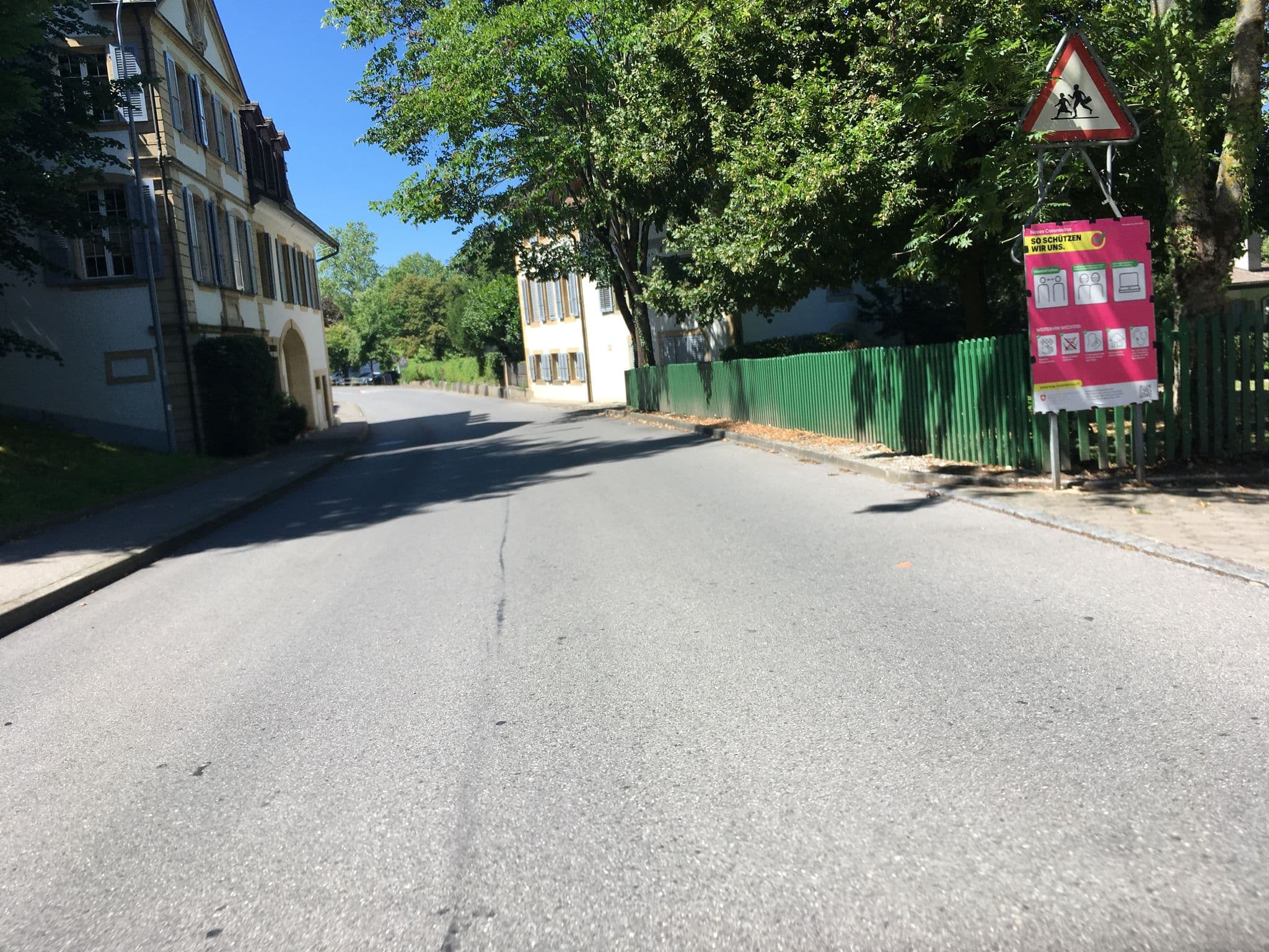 Street view near Spa & Park @ Le Vieux Manoir au Lac - a 5* Relais & Chateaux Hotel, Murten/Morat — © beat (CC BY-SA · Mapillary)