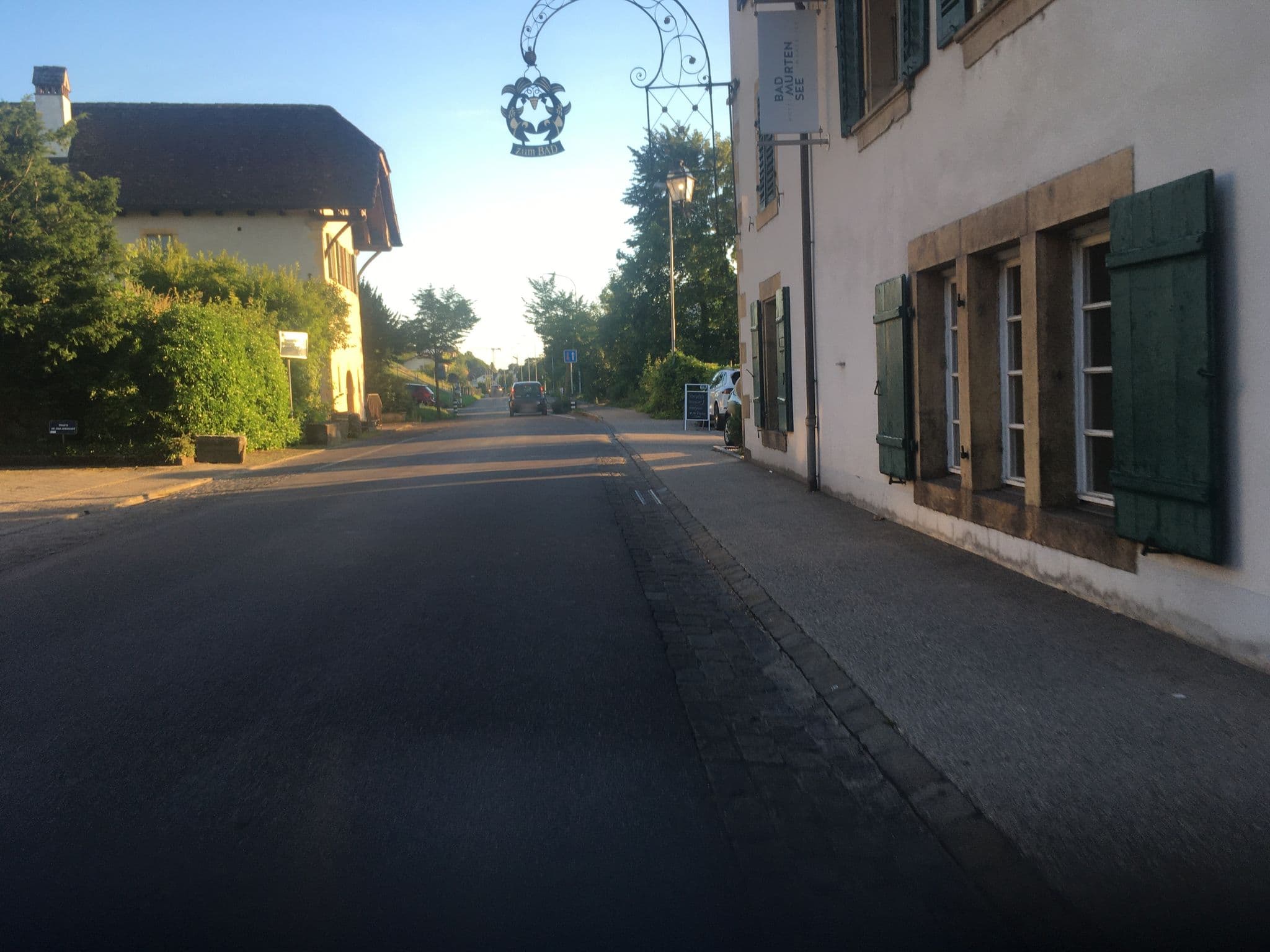 Street view near Bad Muntelier Am See Hotel, Murten/Morat — © beat (CC BY-SA · Mapillary)