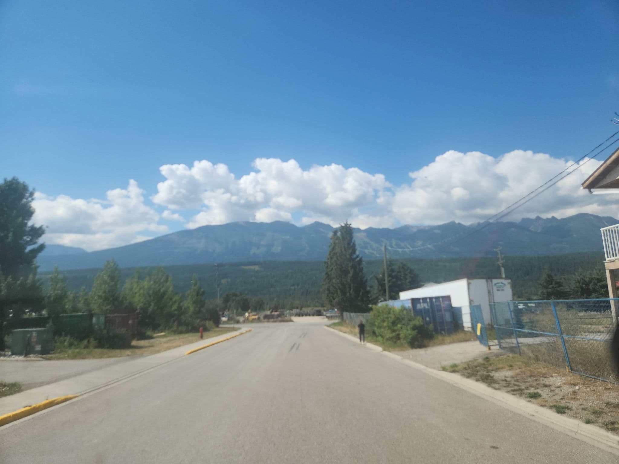 Street view near Best Western Mountainview Inn, Golden — © rps333 (CC BY-SA · Mapillary)