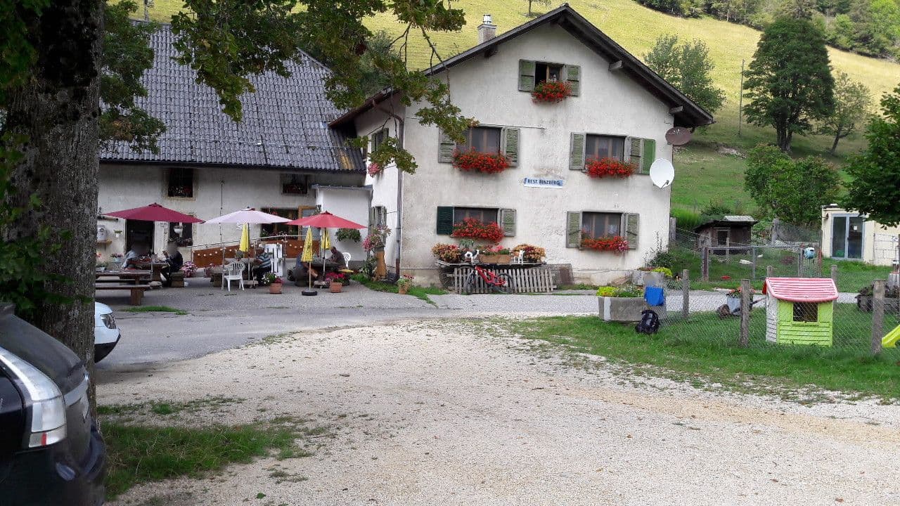 Street view near Hotel St-Joseph, Moutier — © crontab (CC BY-SA · Mapillary)