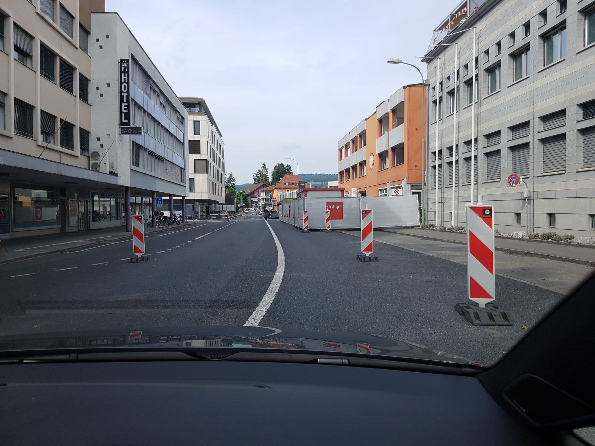 Street view near Minotel Elite, Thun — © axe (CC BY-SA · Mapillary)