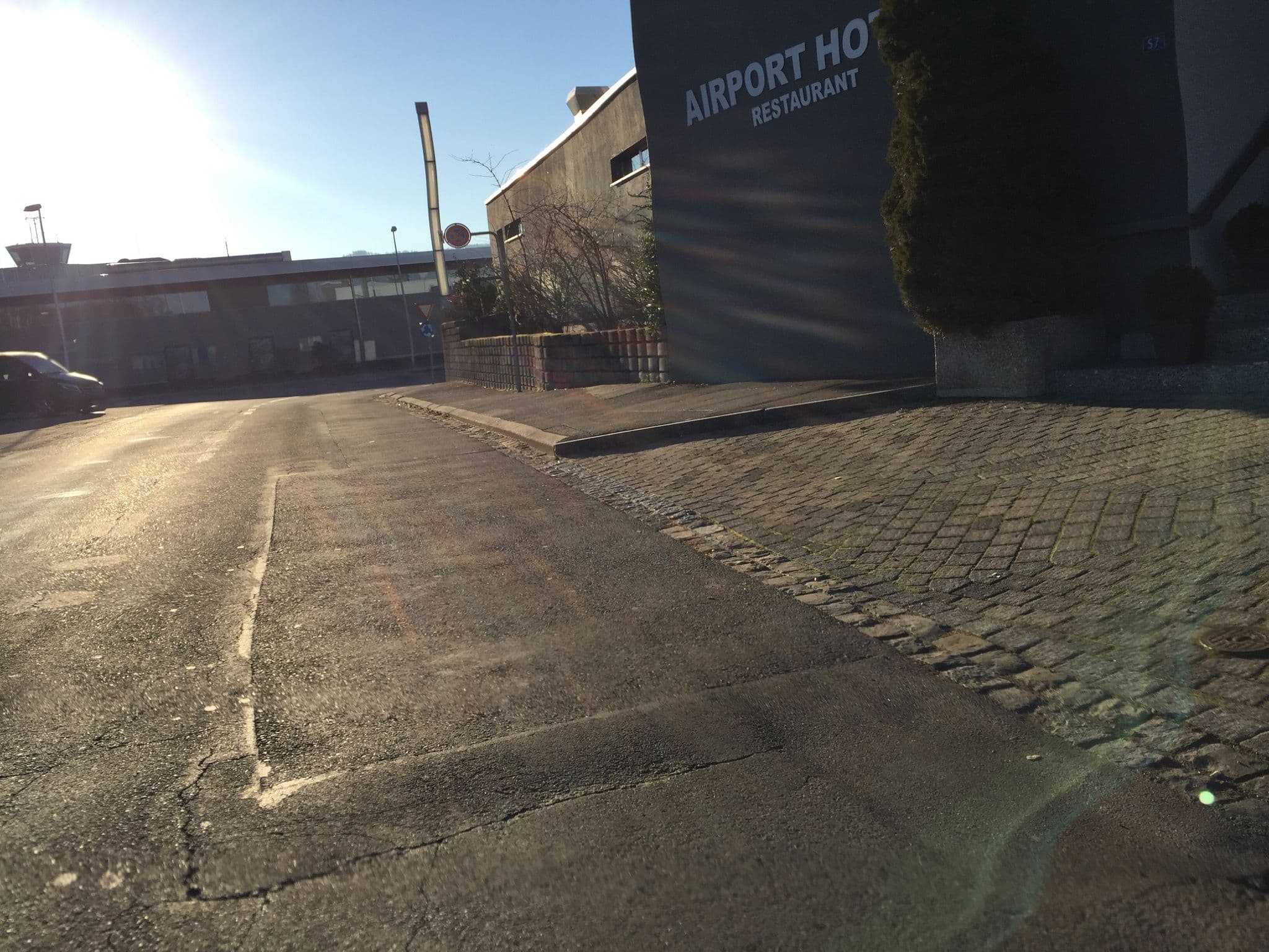 Street view near Airport Hotel Bern-Belp, Muri — © trac71 (CC BY-SA · Mapillary)