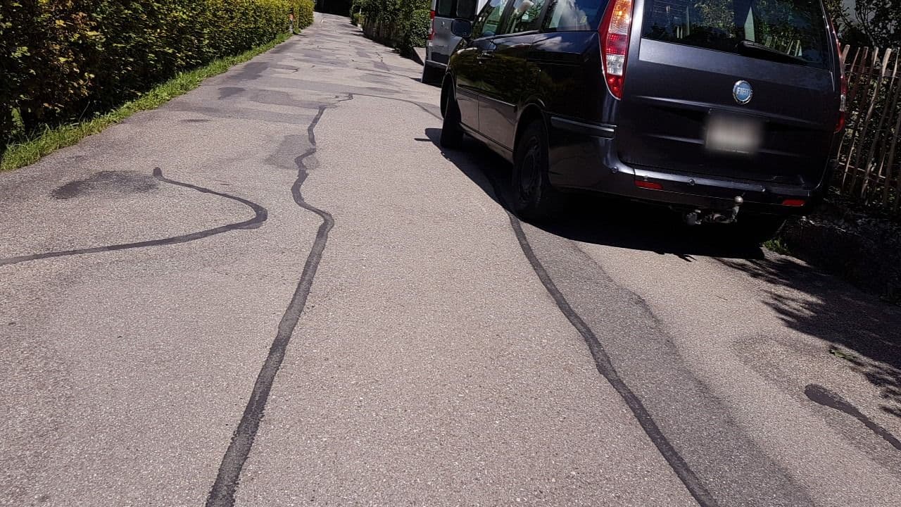 Street view near Aeschlis-Home, Konolfingen — © trac71 (CC BY-SA · Mapillary)