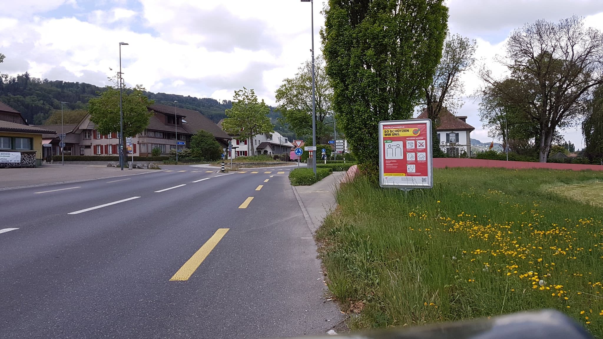 Street view near Linde Belp, Belp — © trac71 (CC BY-SA · Mapillary)