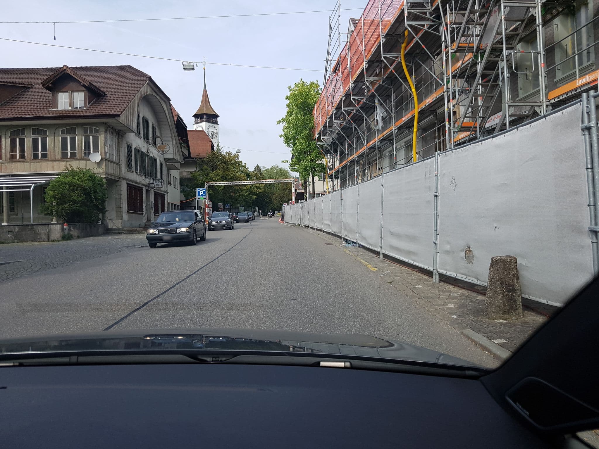 Street view near Hanni Iseli-liechti Gasthof Landhaus, Steffisburg — © axe (CC BY-SA · Mapillary)
