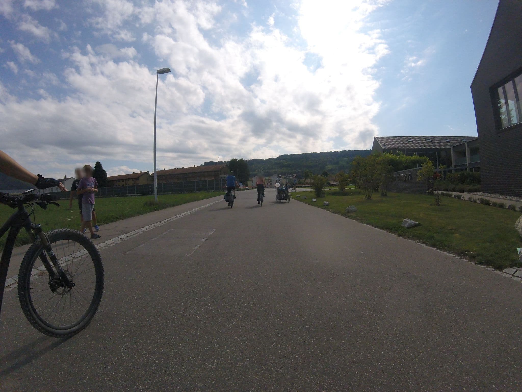 Street view near Q.C.M. Campus, Belp — © habi (CC BY-SA · Mapillary)