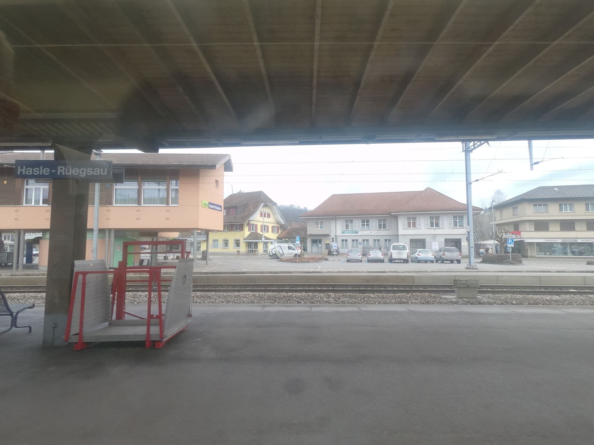 Street view near Gasthof Ochsen, Lützelflüh — © gp5mutz (CC BY-SA · Mapillary)