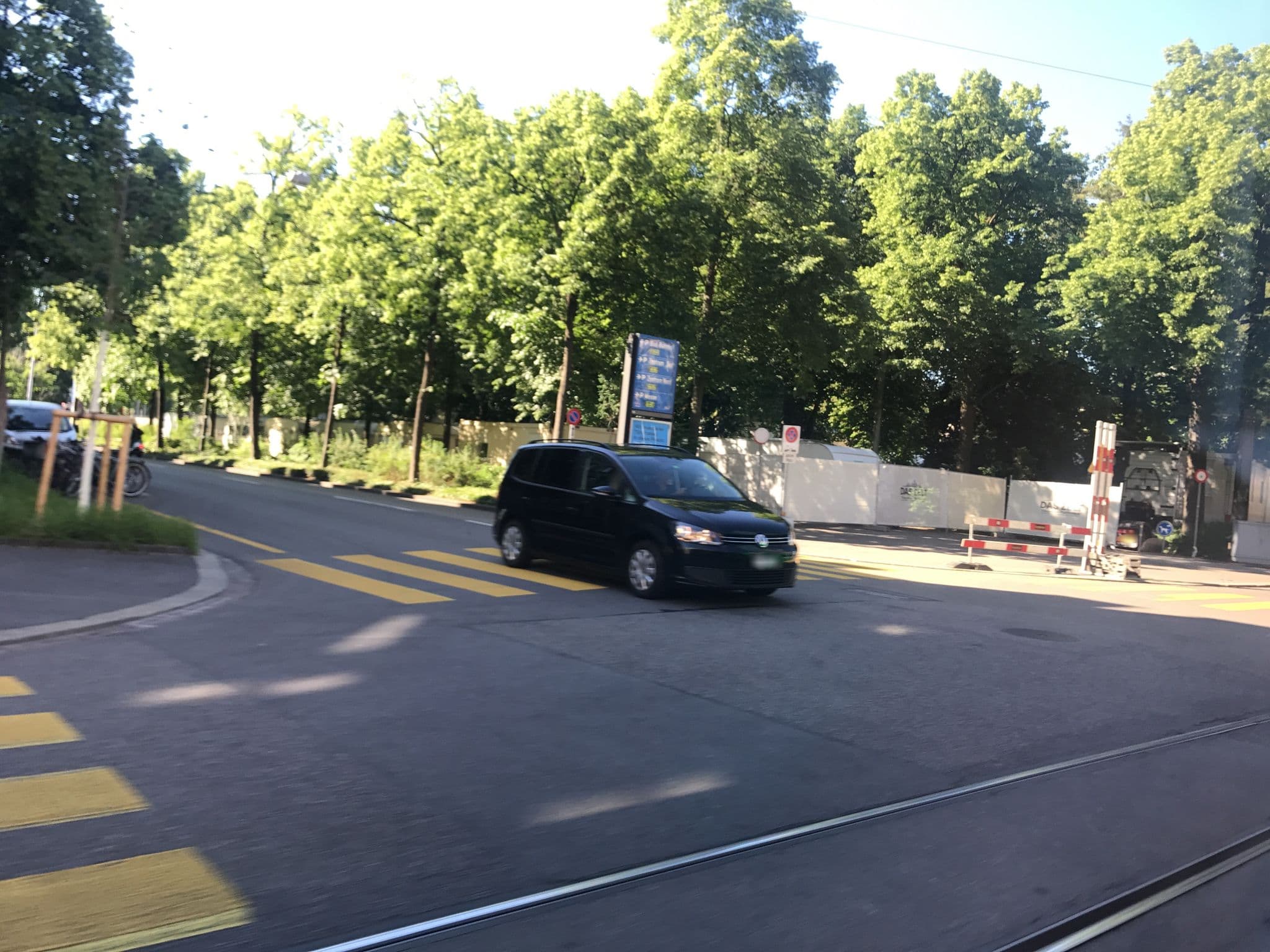 Street view near Admiral Hotel Basel, Birsfelden — © miguel_andrade (CC BY-SA · Mapillary)