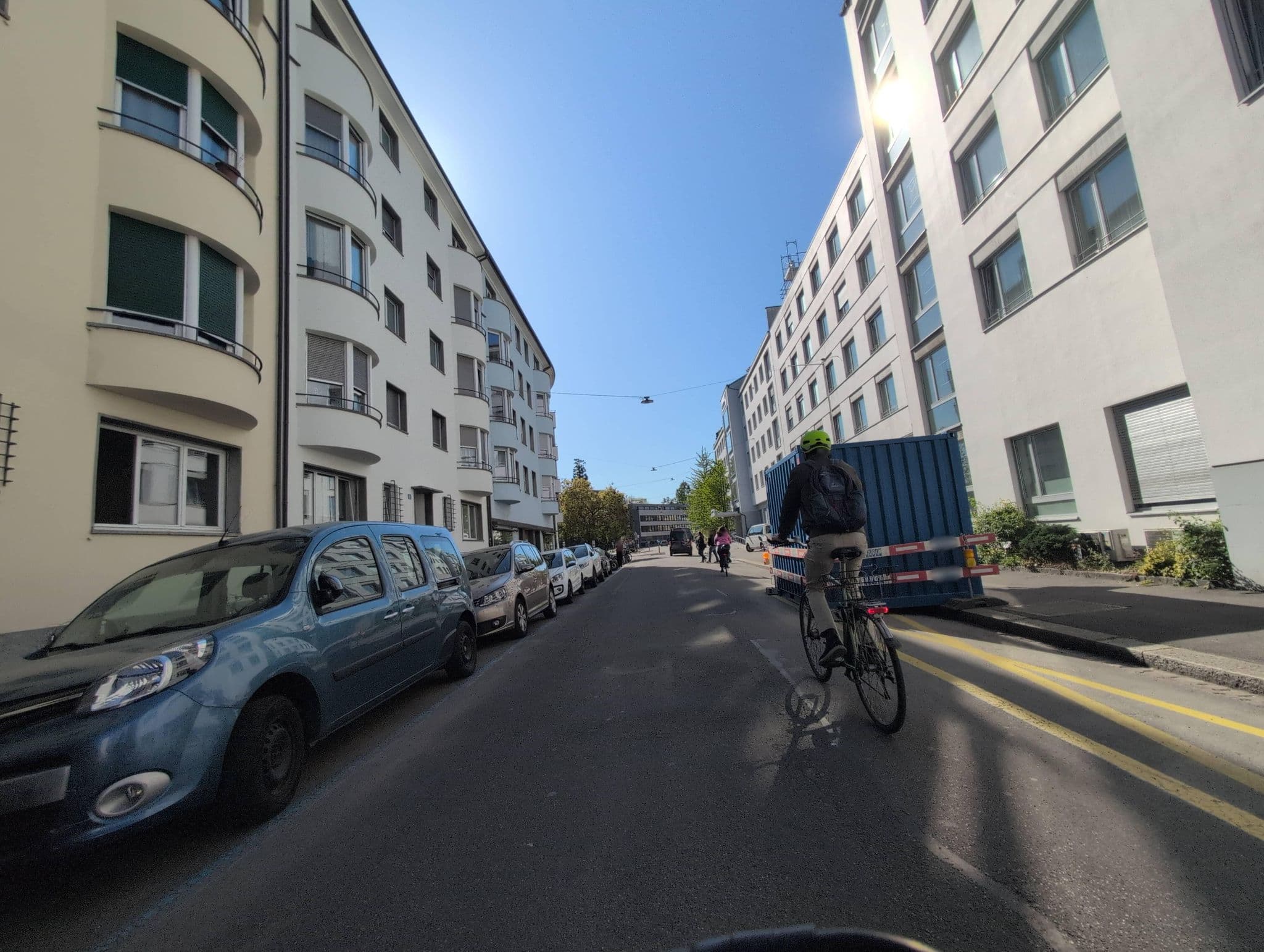 Street view near Gästehaus des Universitätsspitals, Basel — © jhbz1 (CC BY-SA · Mapillary)