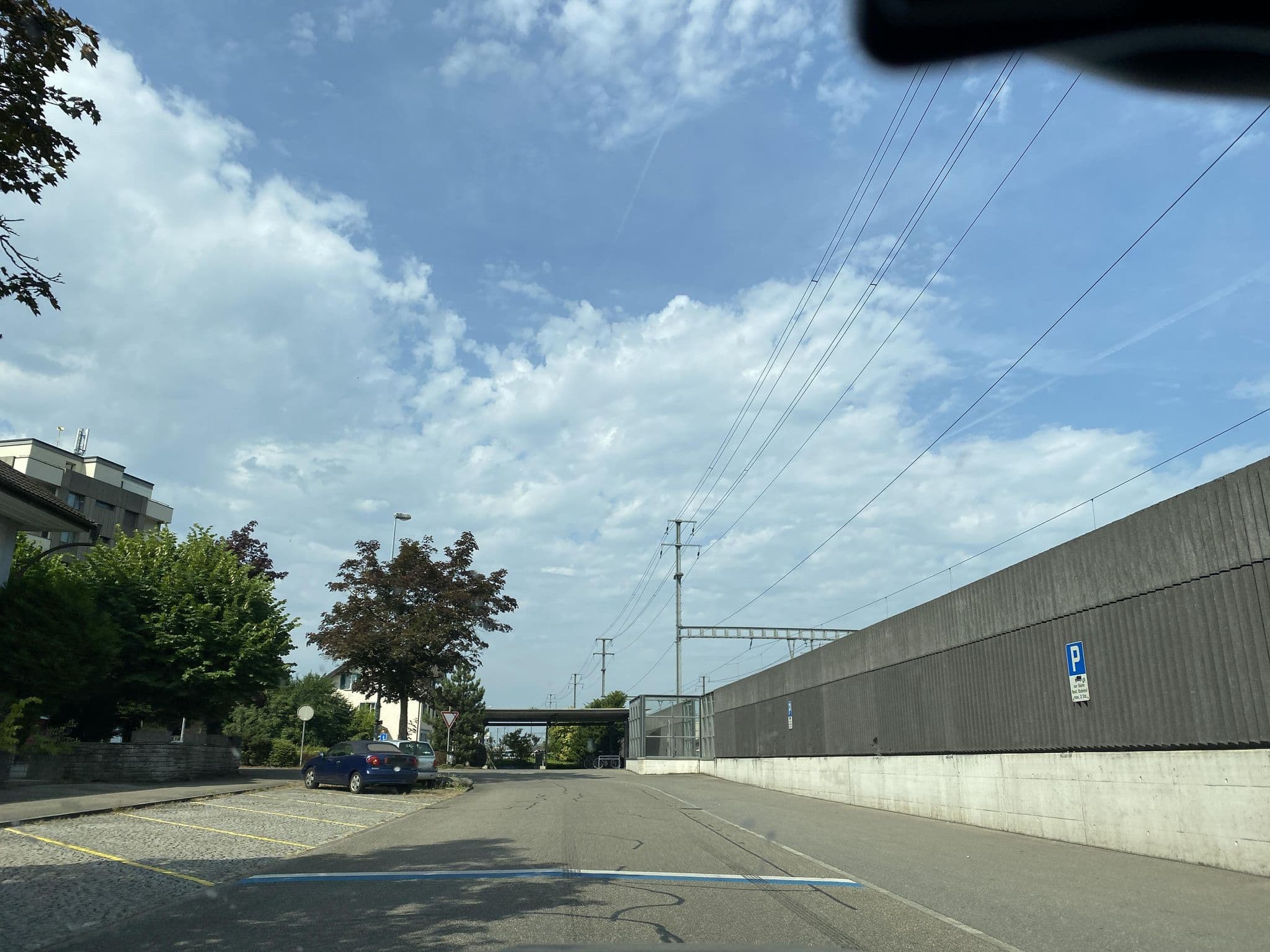 Street view near Gasthof Bahnhof, Rothrist — © Wuschel (CC BY-SA · Mapillary)