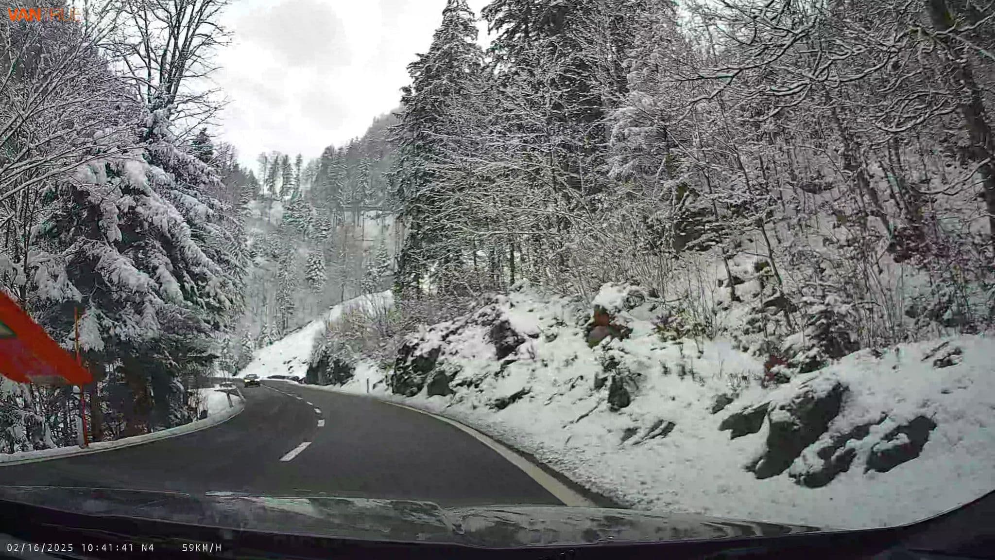 Street view near Hotel & Seminar St. Josef, Lungern — © fcignat (CC BY-SA · Mapillary)