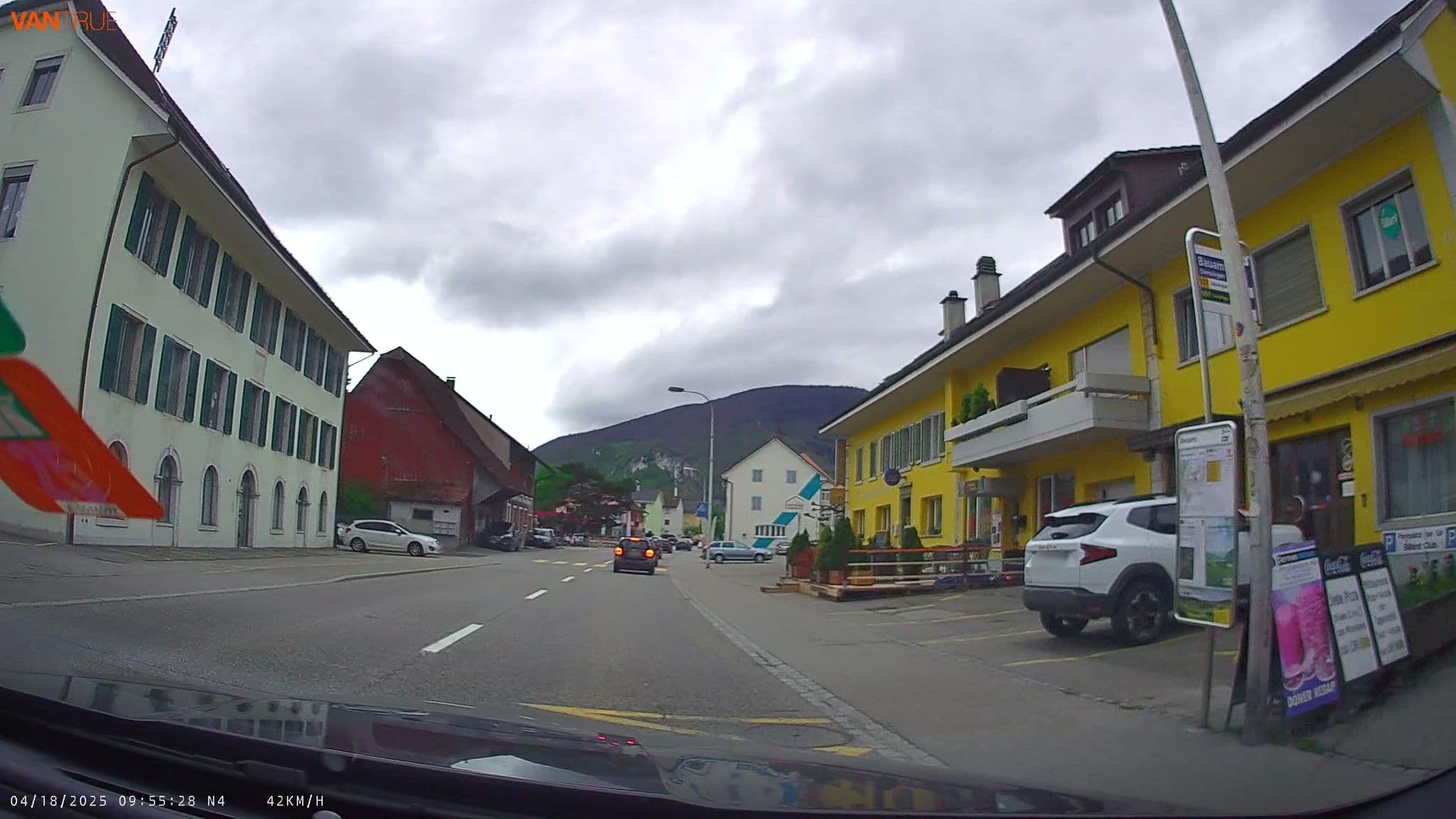 Street view near Bossi A. und M., Oensingen — © fcignat (CC BY-SA · Mapillary)