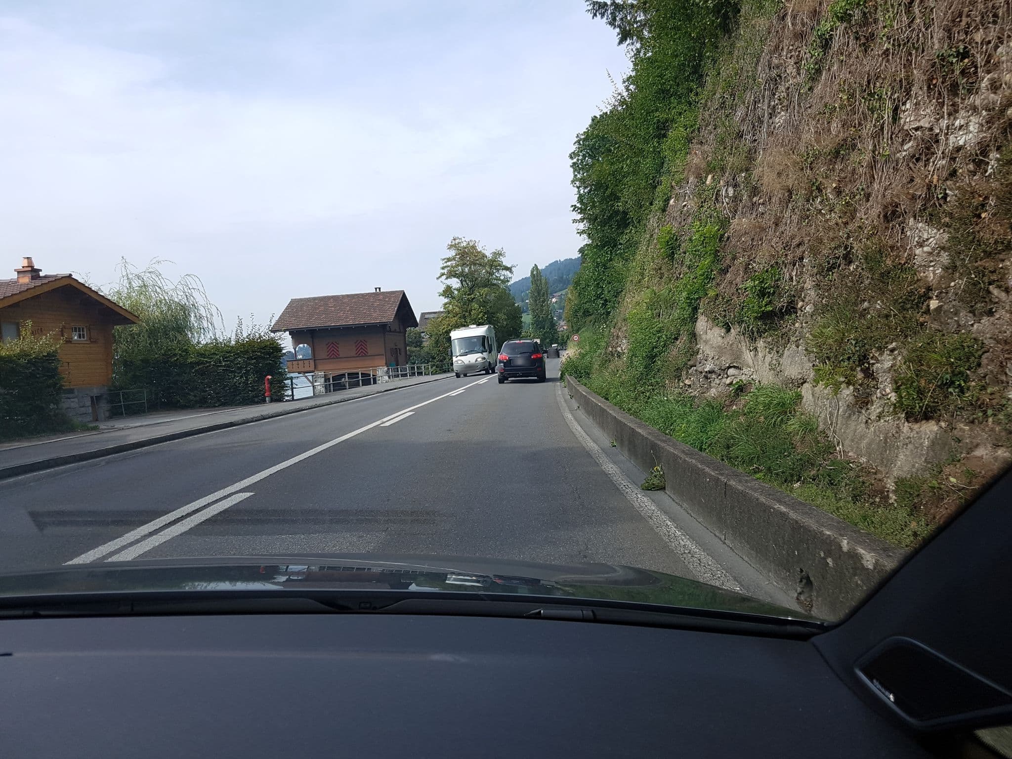 Street view near Bootshaus Fulehung, Sigriswil — © axe (CC BY-SA · Mapillary)