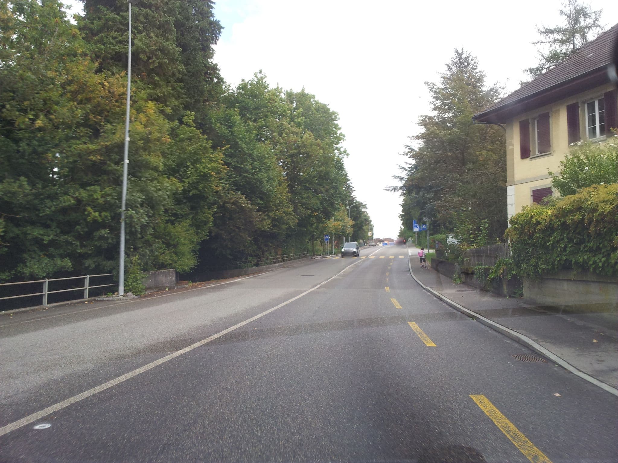 Street view near Holiday Inn Express Aarburg - Oftringen, Oftringen — © sp8962de (CC BY-SA · Mapillary)
