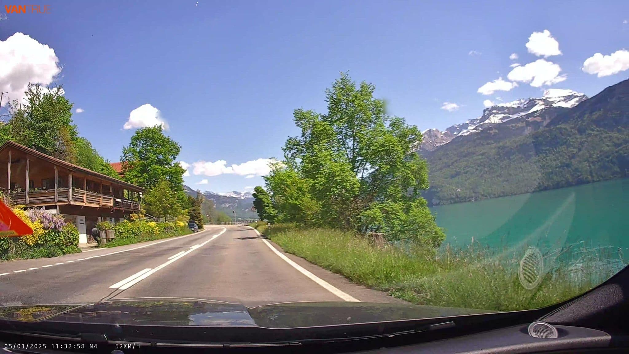 Street view near Art Chalet, Brienz — © fcignat (CC BY-SA · Mapillary)
