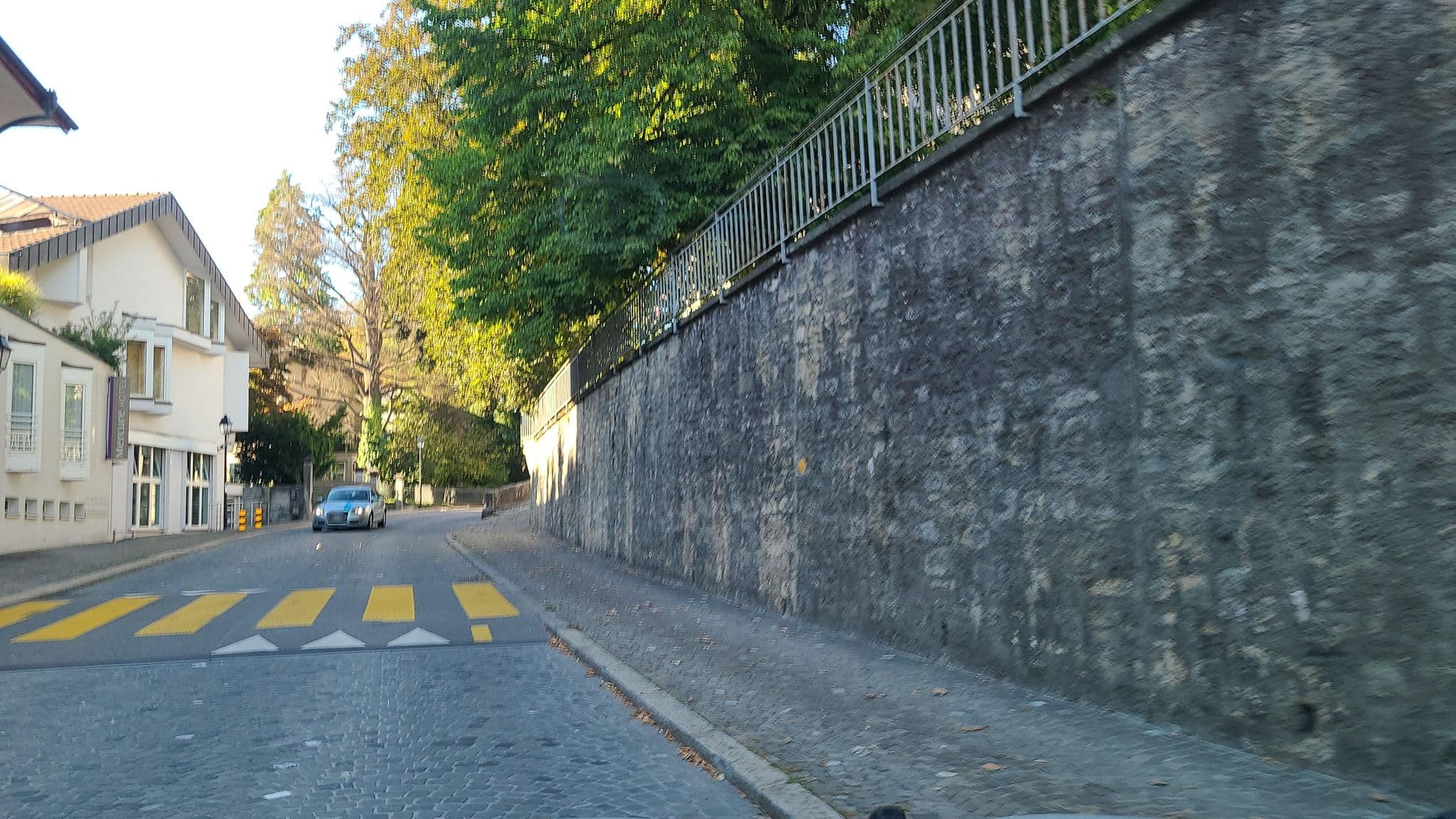 Street view near Krone, Lenzburg — © chrisbeddow (CC BY-SA · Mapillary)