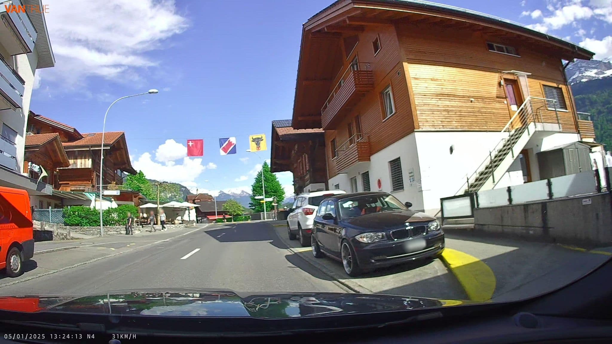 Street view near Beaulac Penthouse, Brienz — © fcignat (CC BY-SA · Mapillary)