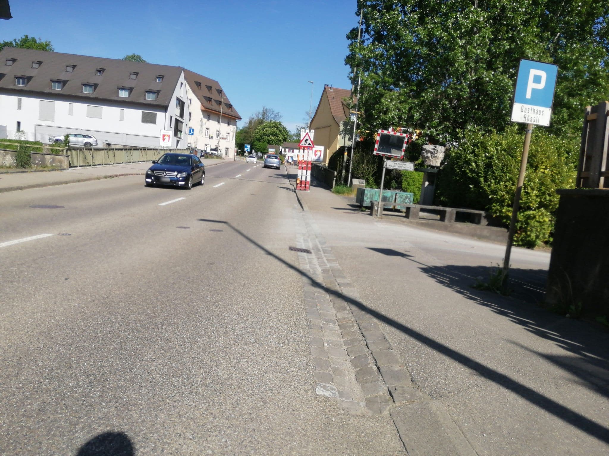 Street view near Restaurante Hotel Rössli, Kaiseraugst — © Iaiks (CC BY-SA · Mapillary)
