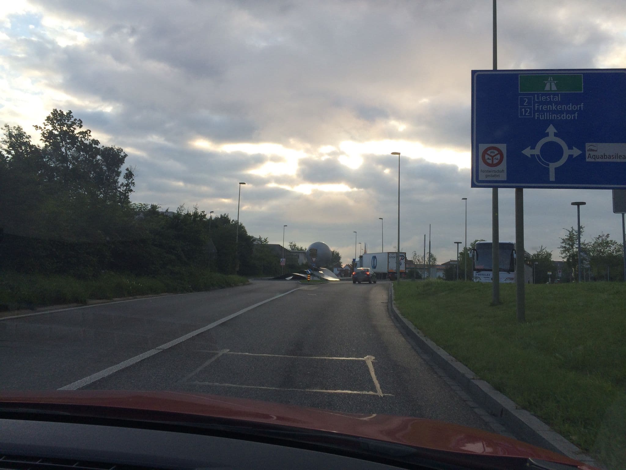 Street view near Courtyard by Marriott, Pratteln — © comstar (CC BY-SA · Mapillary)