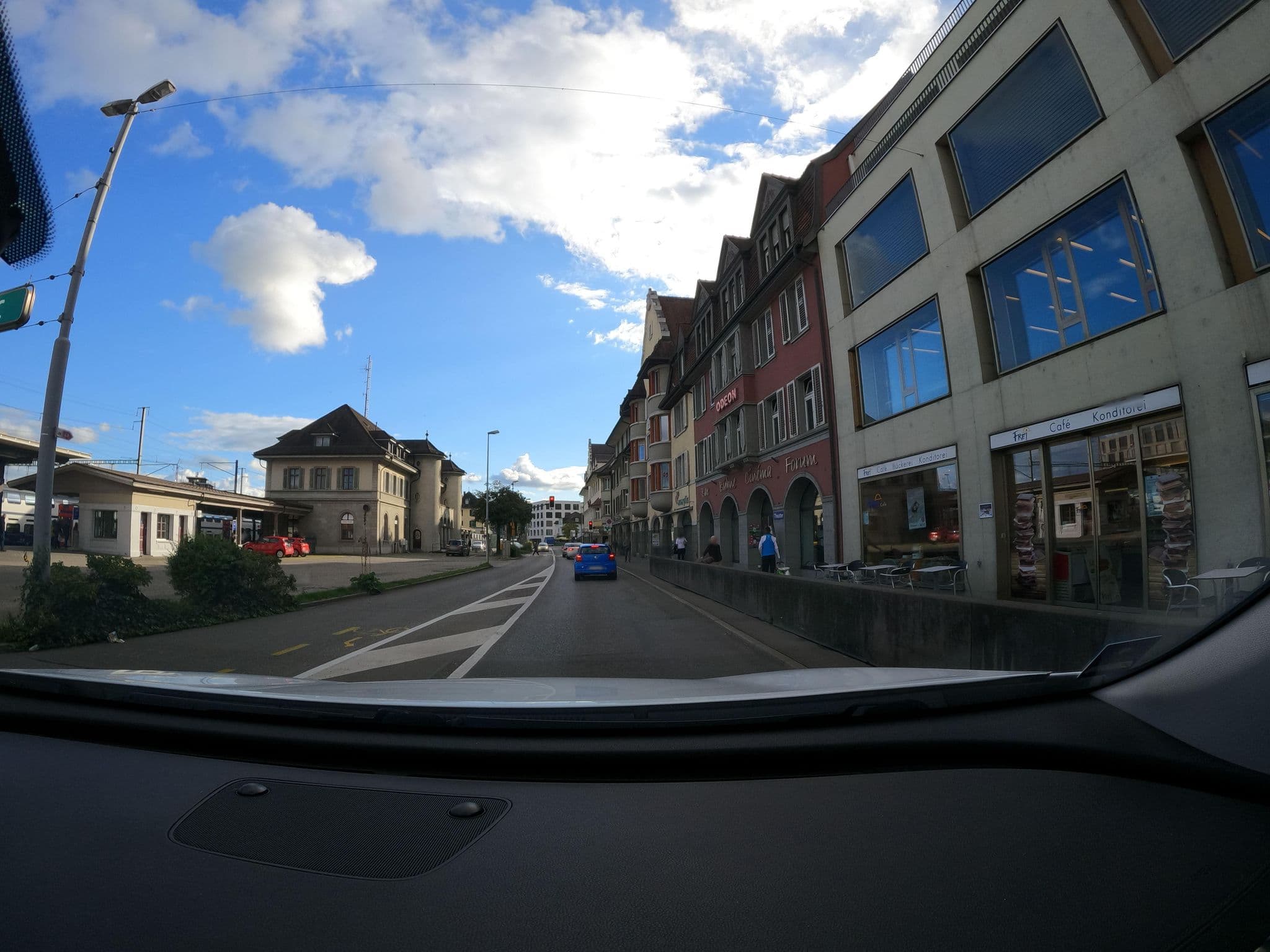 Street view near Sammelstiftung 2. Säule der Neuen Aargauer Bank, Brugg — © alediwi (CC BY-SA · Mapillary)