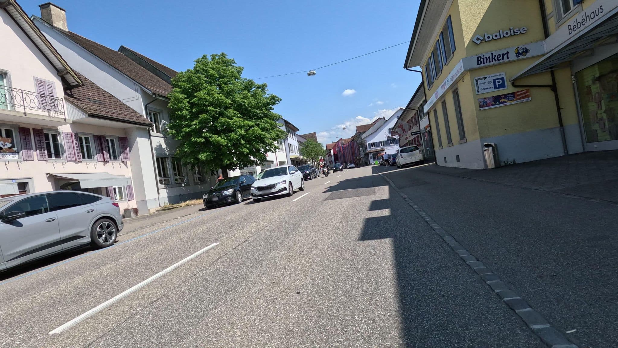 Street view near Gasthaus zum Rebstock, Frick — © vanderhoff (CC BY-SA · Mapillary)