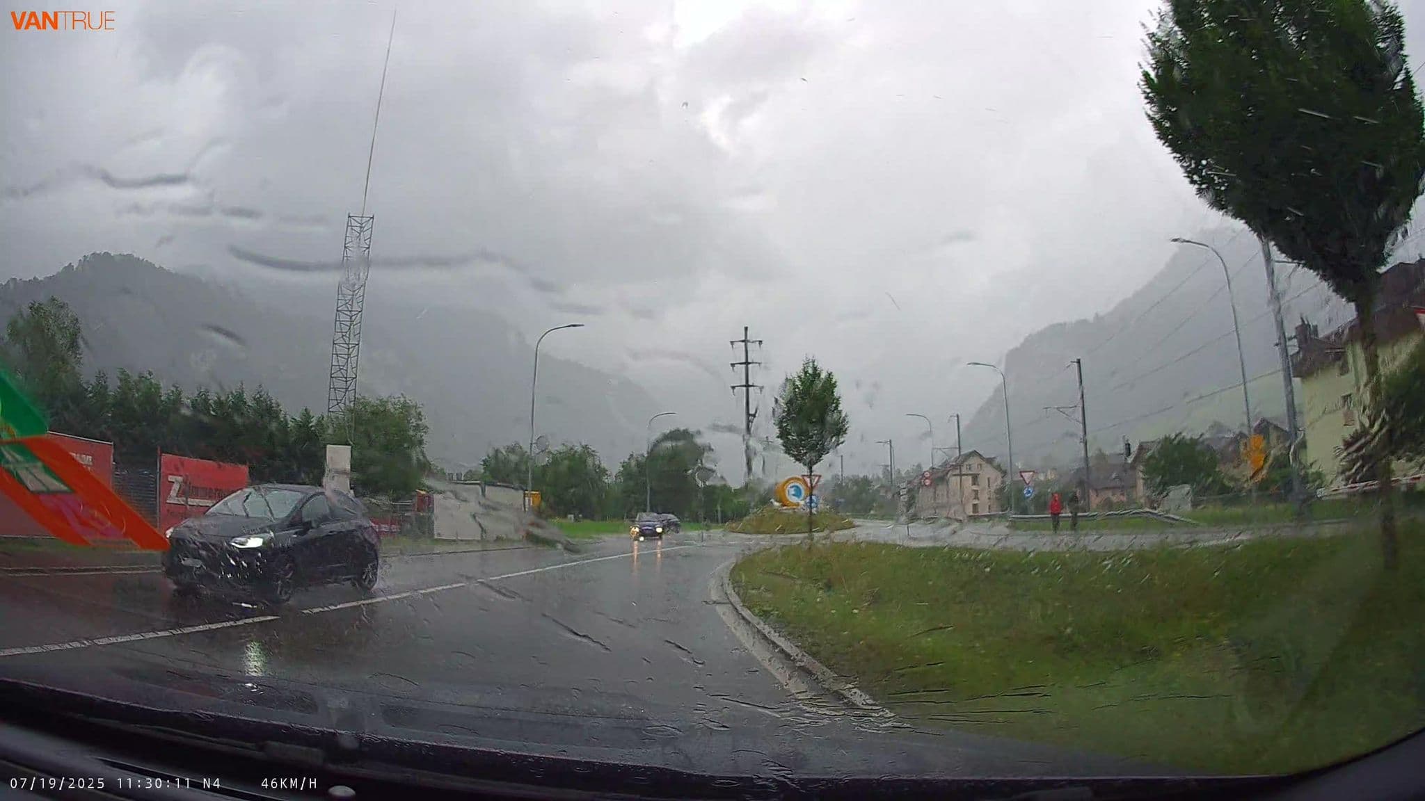 Street view near Hotel Arviblick, Dallenwil — © fcignat (CC BY-SA · Mapillary)