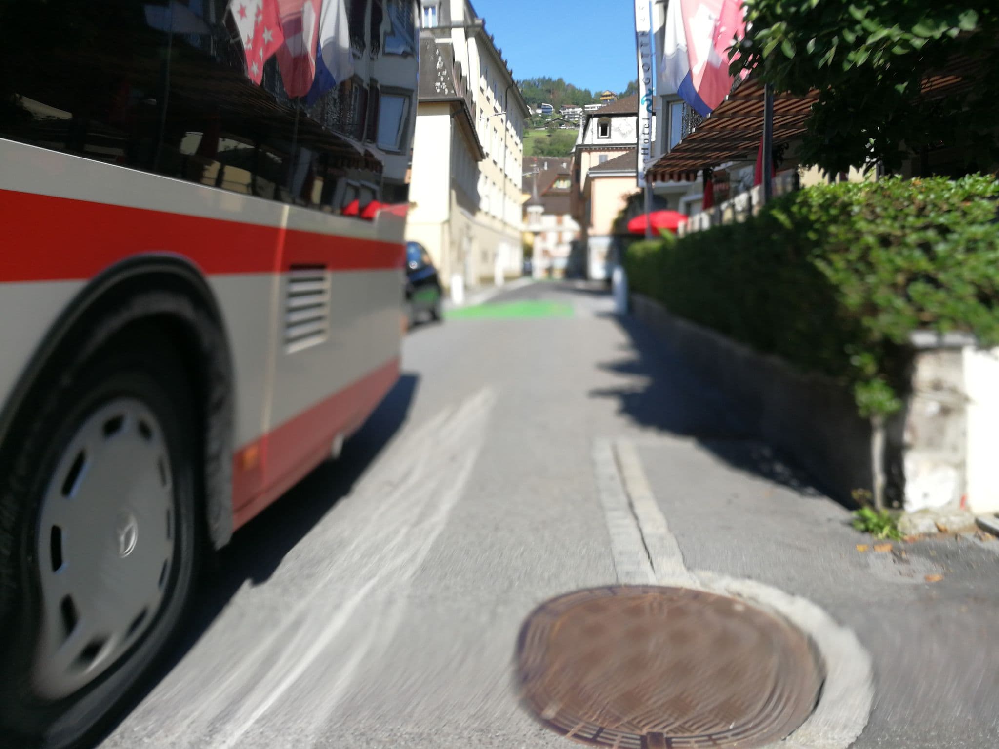 Street view near SeeHotel Gotthard, Weggis — © barbe45 (CC BY-SA · Mapillary)