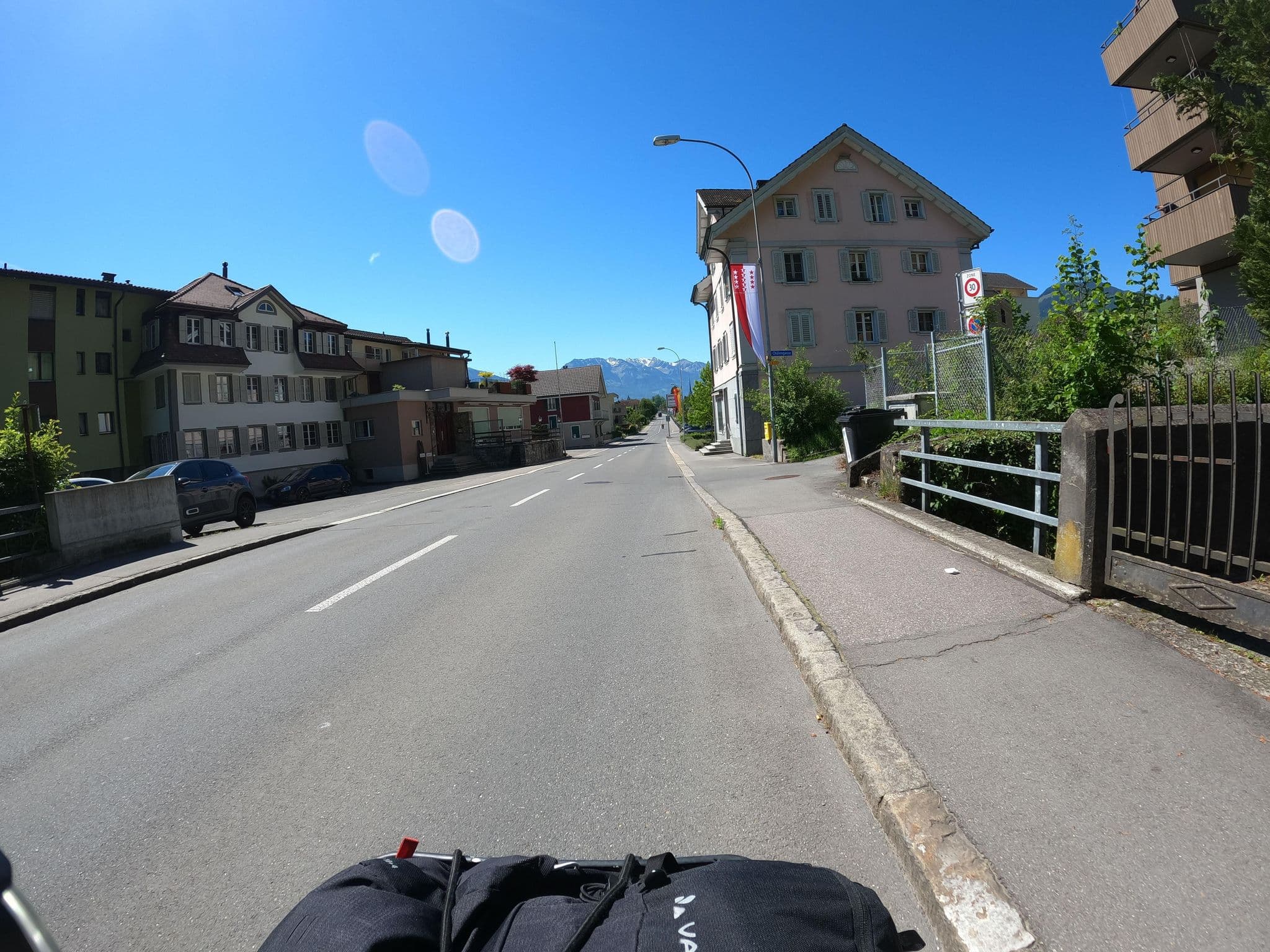 Street view near Hotel Roesli, Alpnach — © blubberblubb (CC BY-SA · Mapillary)