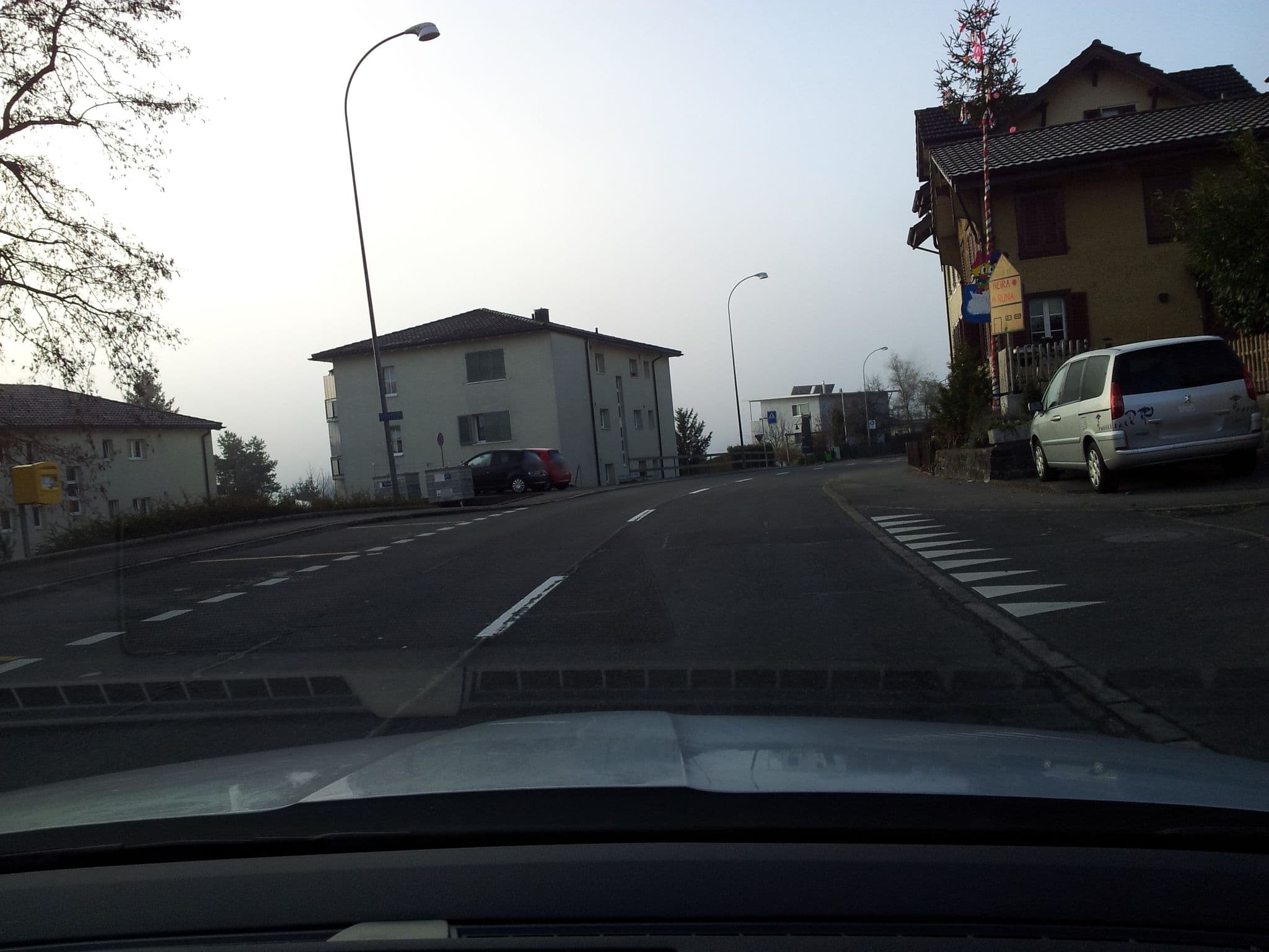 Street view near Hotel-Restaurant Mühle, Sarnen — © strassenfeger (CC BY-SA · Mapillary)