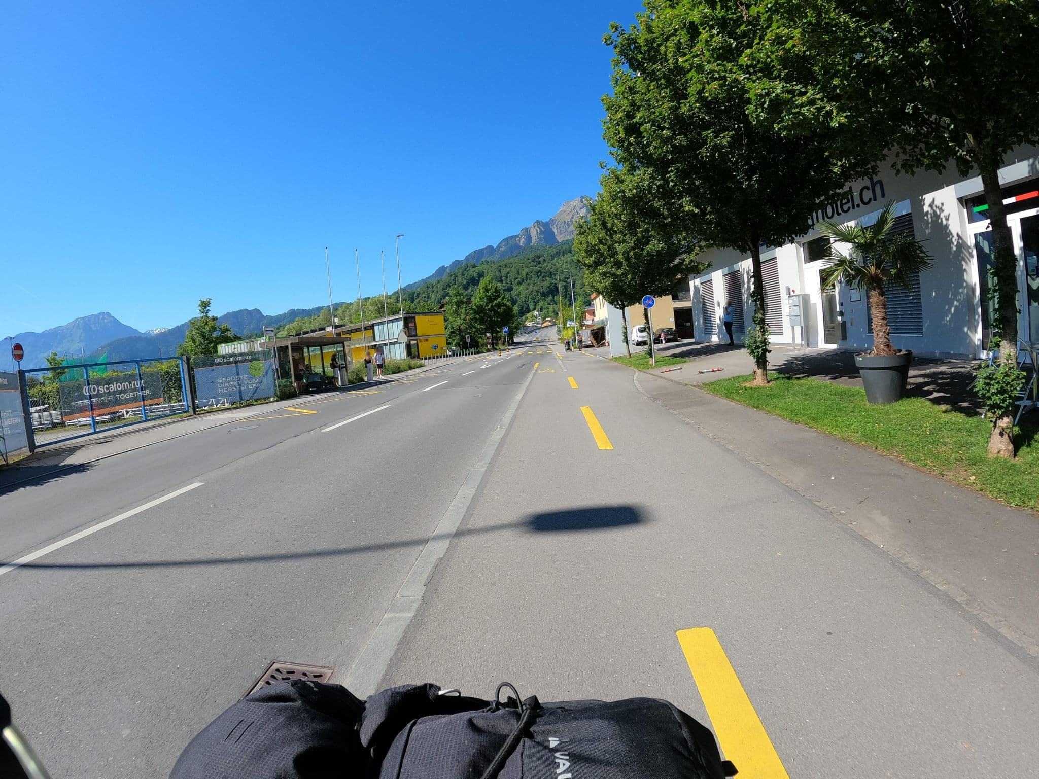 Street view near Anstatthotel Horw - contactless check-in, Horw — © blubberblubb (CC BY-SA · Mapillary)