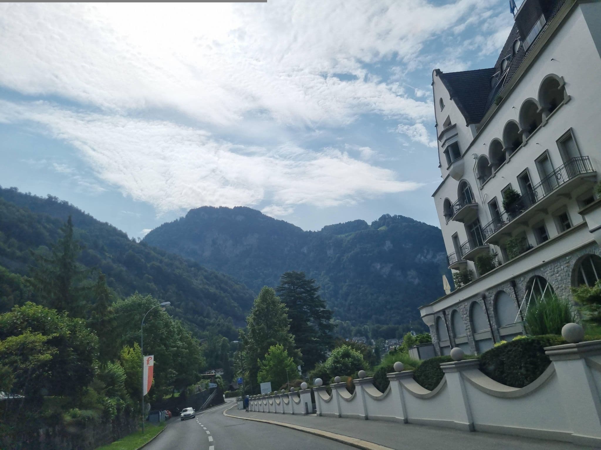 Street view near Park Hotel Vitznau, Vitznau — © Yha1 (CC BY-SA · Mapillary)