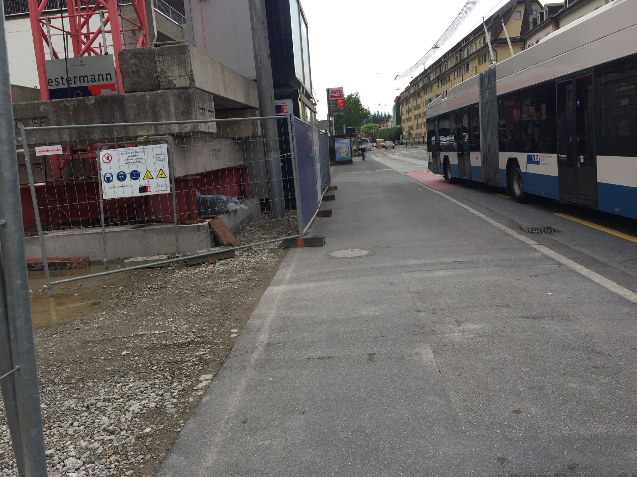 Street view near HITrental Station Apartments, Luzern — © alopecosa (CC BY-SA · Mapillary)