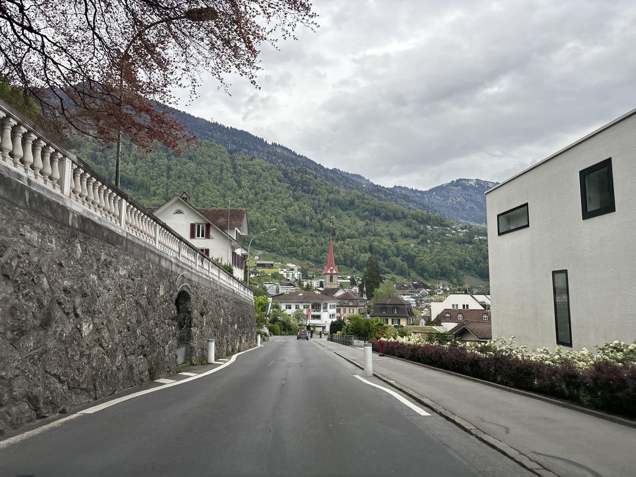 Street view near Room 61A, Hotel Albana, Weggis — © u001 (CC BY-SA · Mapillary)
