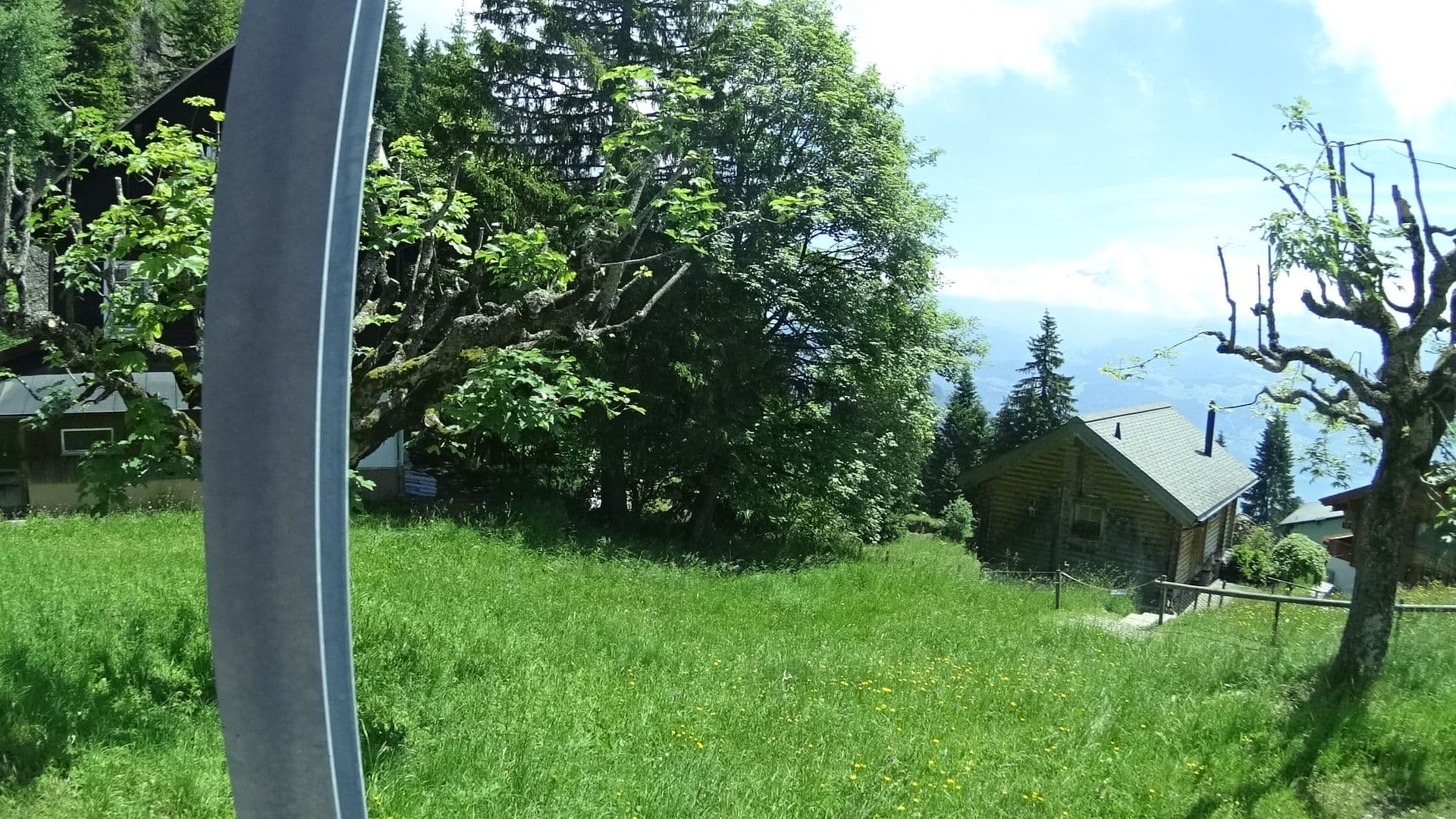 Street view near Hotel Edelweiss, Weggis — © kino (CC BY-SA · Mapillary)