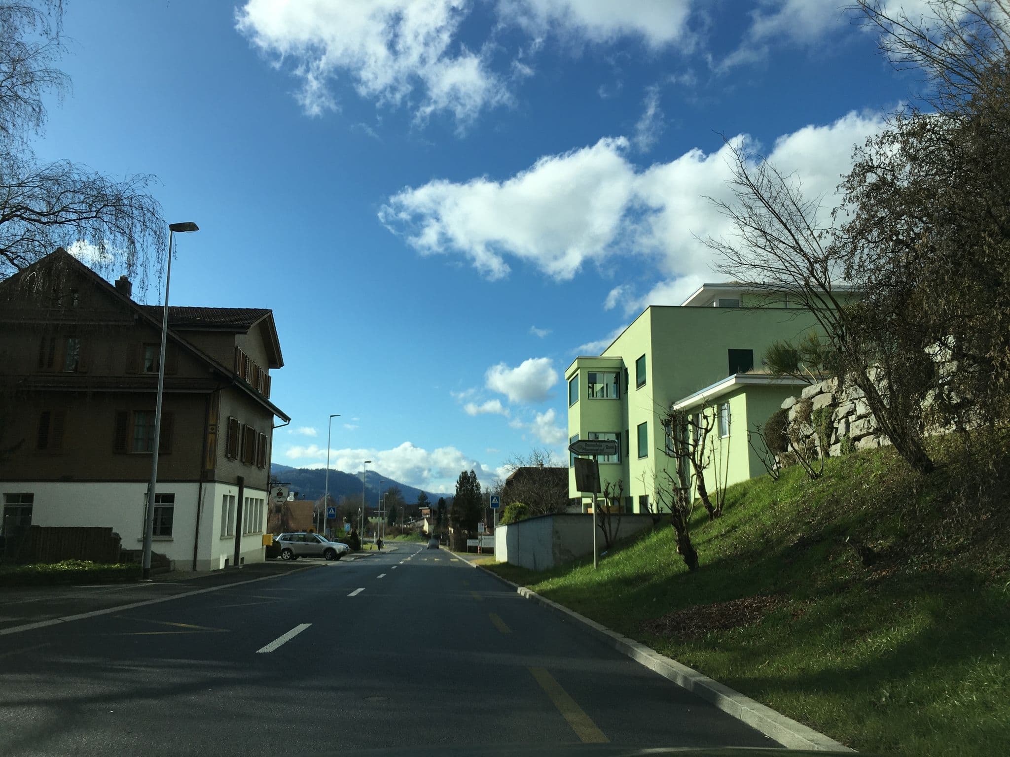 Street view near Landgasthaus Schweizerheim, Ebikon — © toaoa (CC BY-SA · Mapillary)