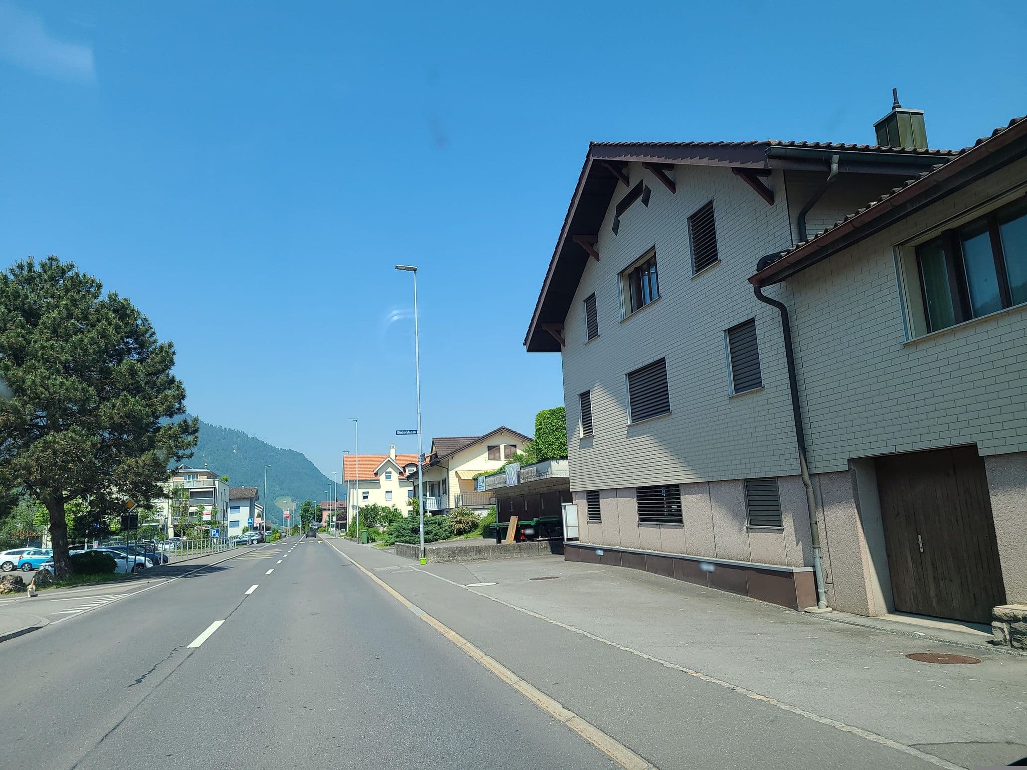 Street view near Airsystems AG, Goldau — © chrisbeddow (CC BY-SA · Mapillary)